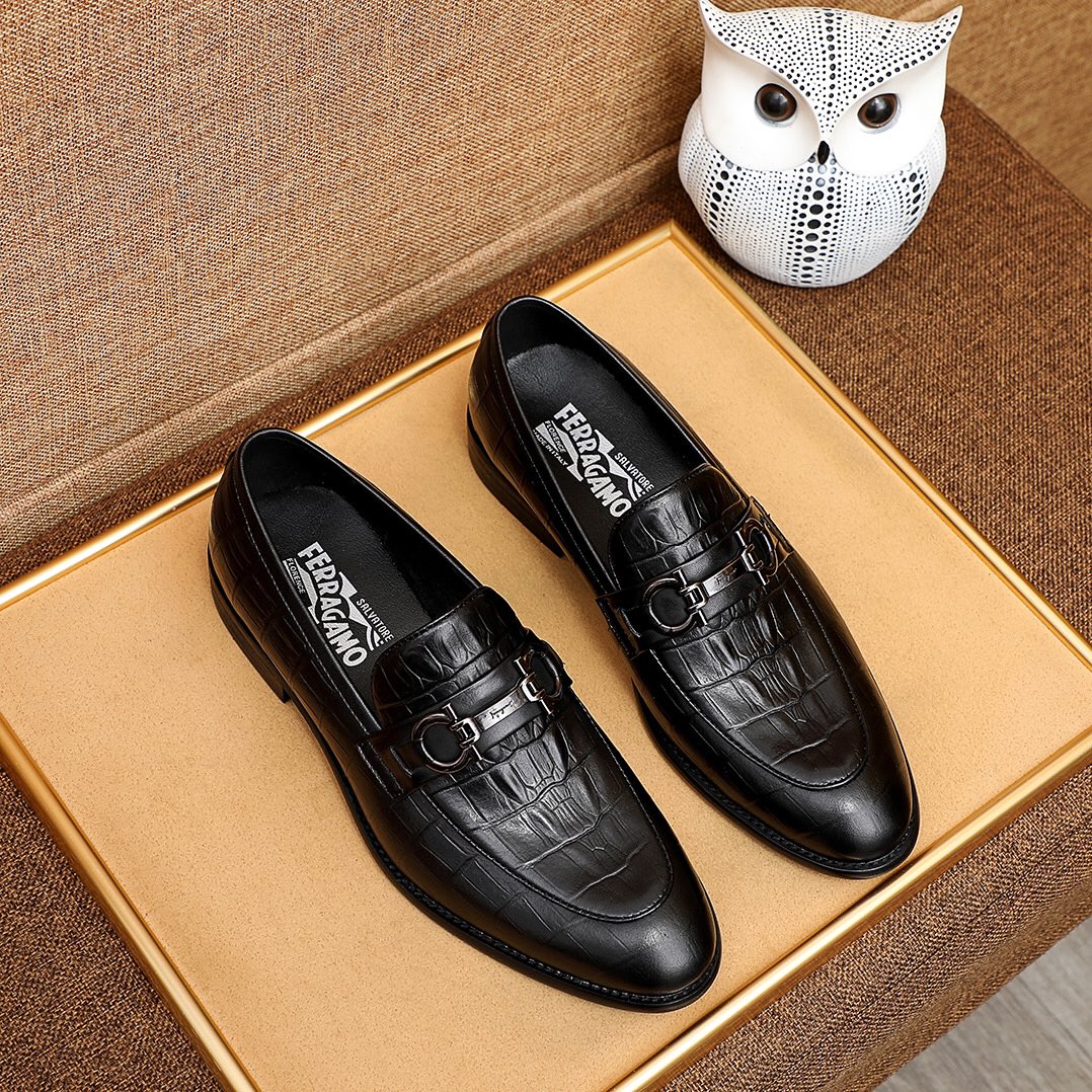 Ferragamo Men's Black Leather Slip-On Loafers with Crocodile Embossed Upper 3 i1618376088 3659 1