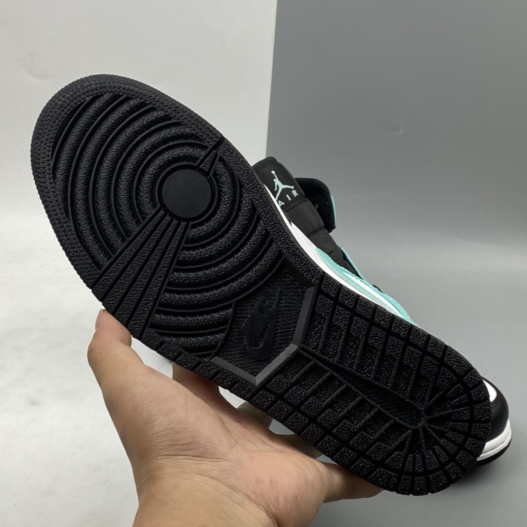 P260 Air Jordan 1 Mid AJ1 乔1 中帮百搭休闲运动板鞋 554724-132