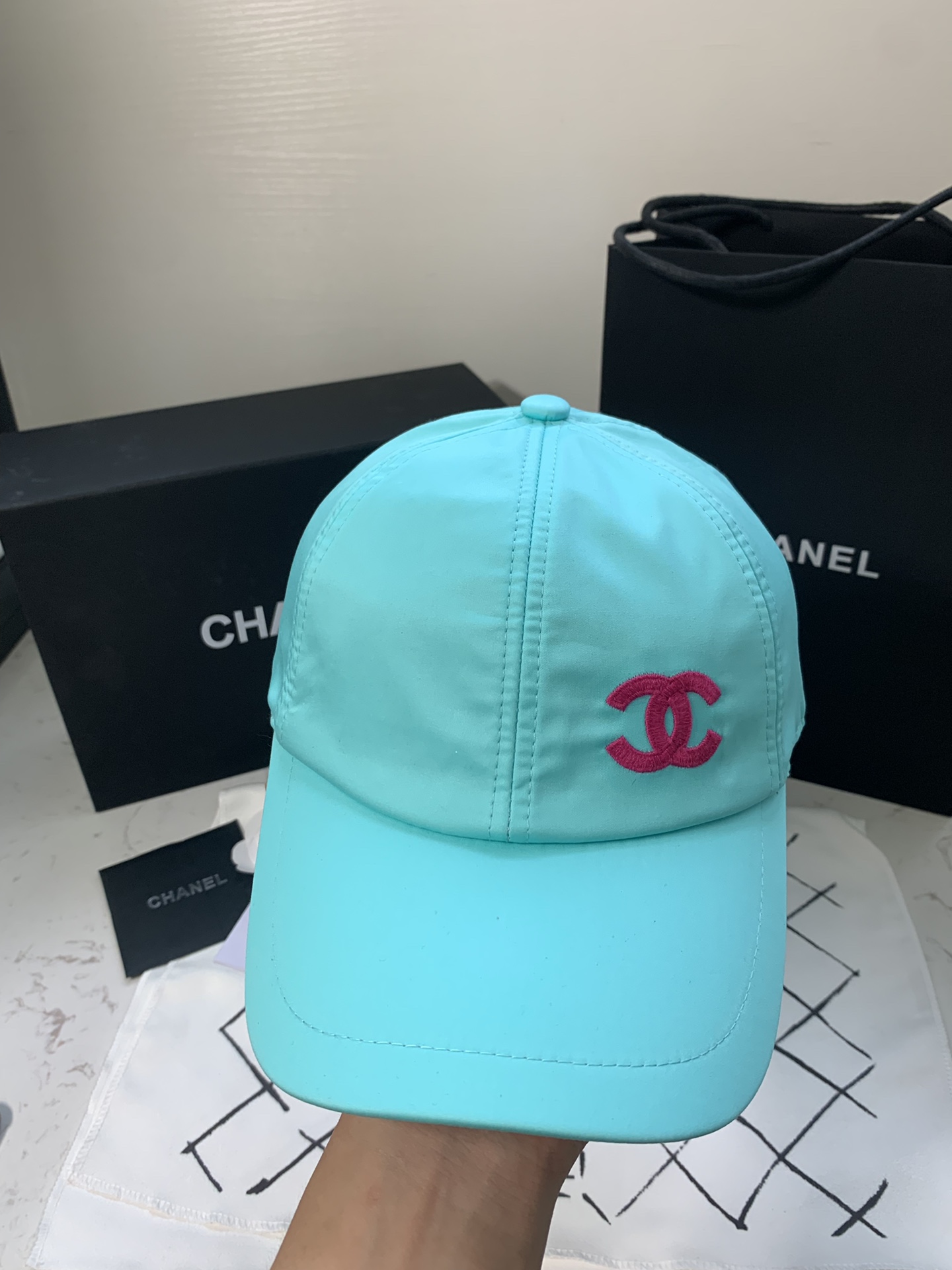 [Chanel Hats]C original custom Same embroidered baseball cap at the counter Th