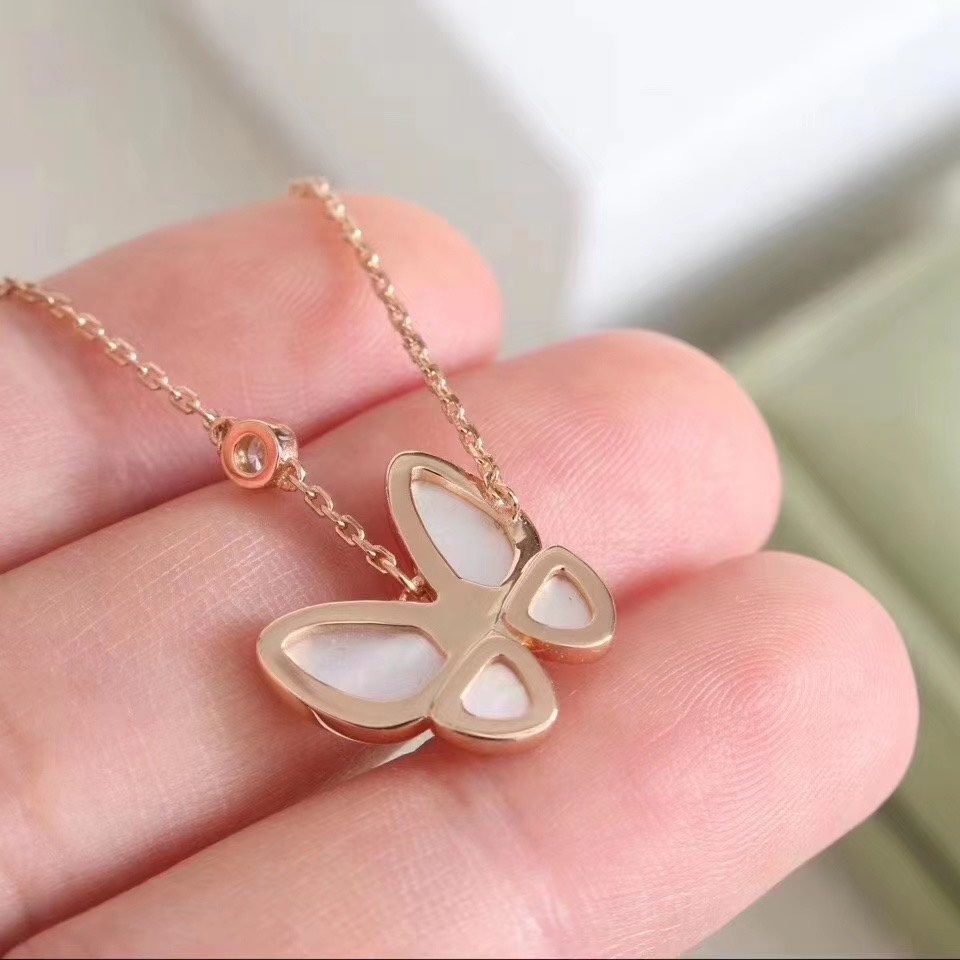 Van Cleef & Arpels ＶＣＡ｜蝴蝶 白贝项链