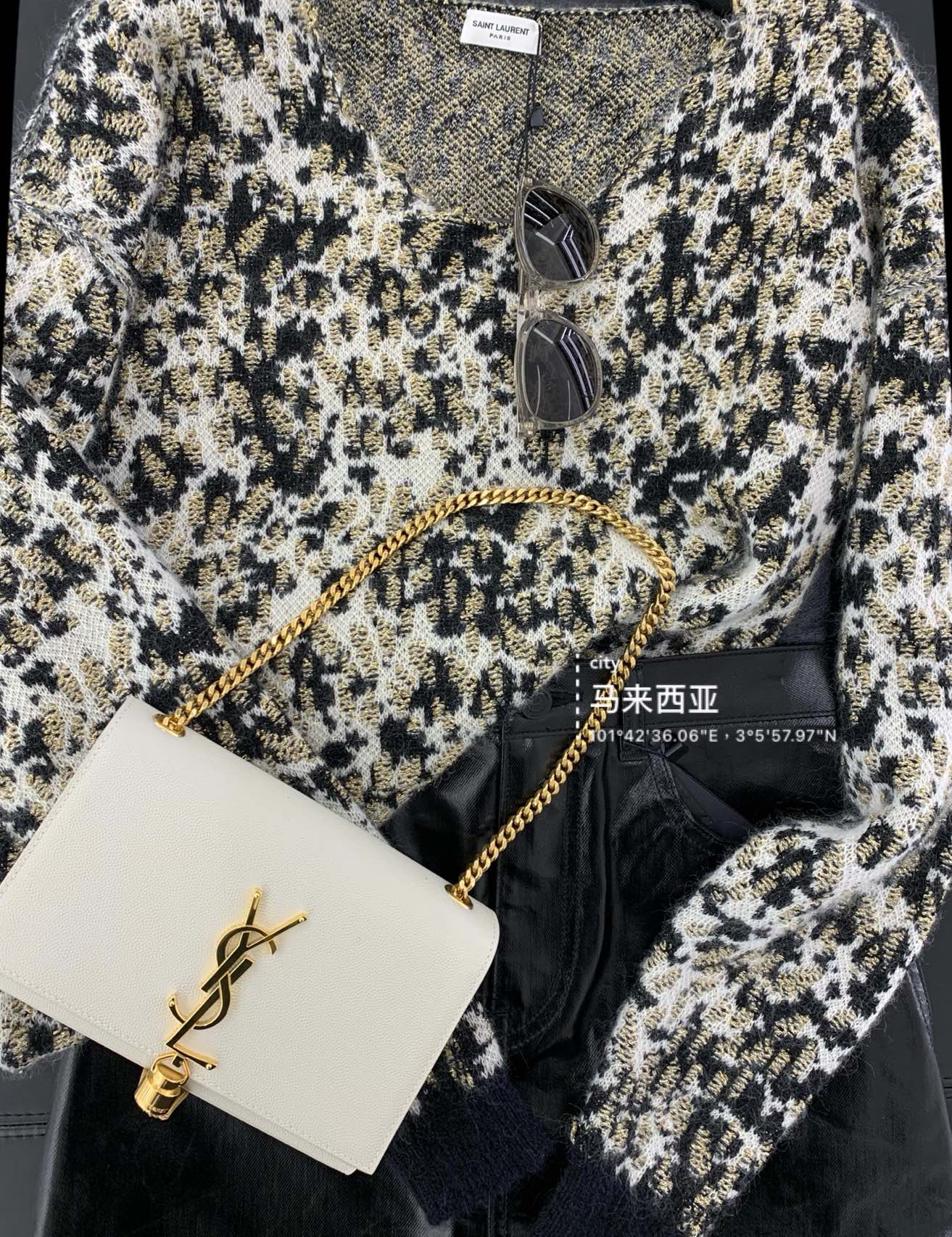 YSL 𝐊𝐚𝐭𝐞 20𝐜𝐦 球纹流苏链条包 474366白色/金扣