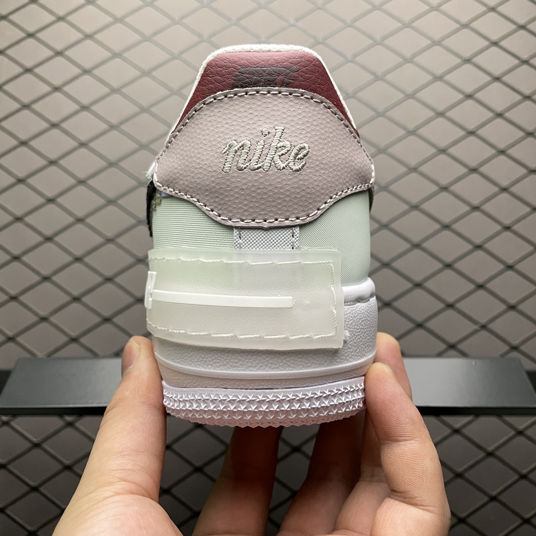 220 NK Air Force 1 Shadow 解构系列空军一号低帮运动休闲板鞋 CV8480-300