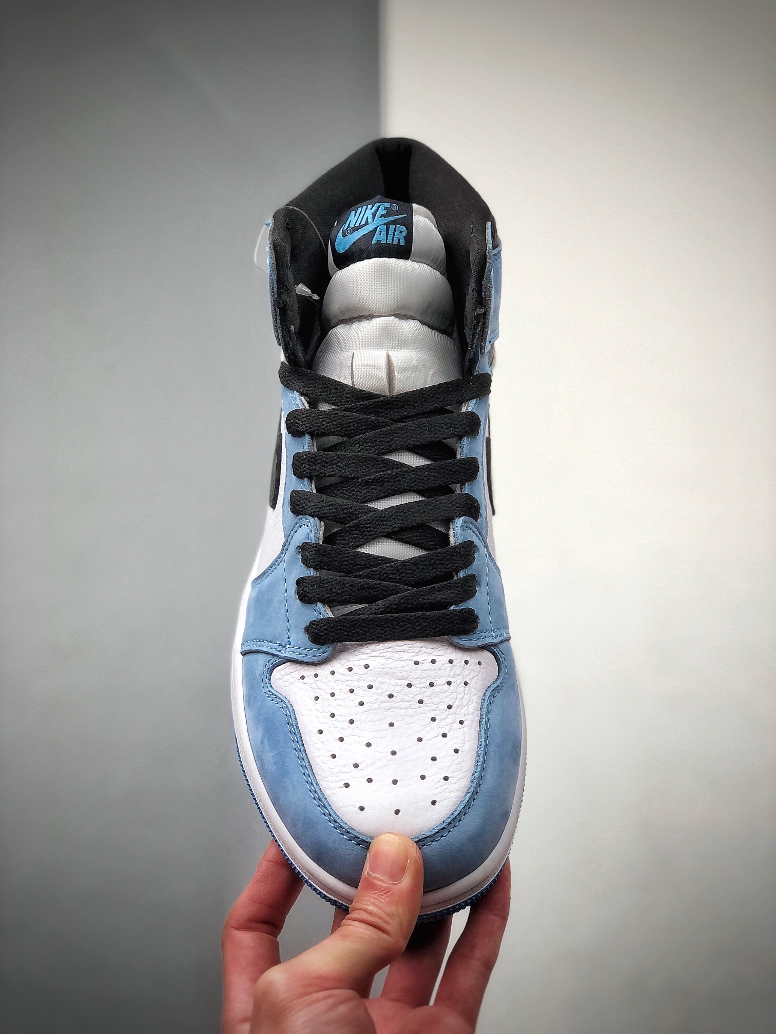 280  Nike Air Jordan 1 Retro High OG”University Blue” YFAJ1代经典复古经典高帮百搭文化篮球鞋“大学蓝北卡蓝黑曜石2.0”  555088-134