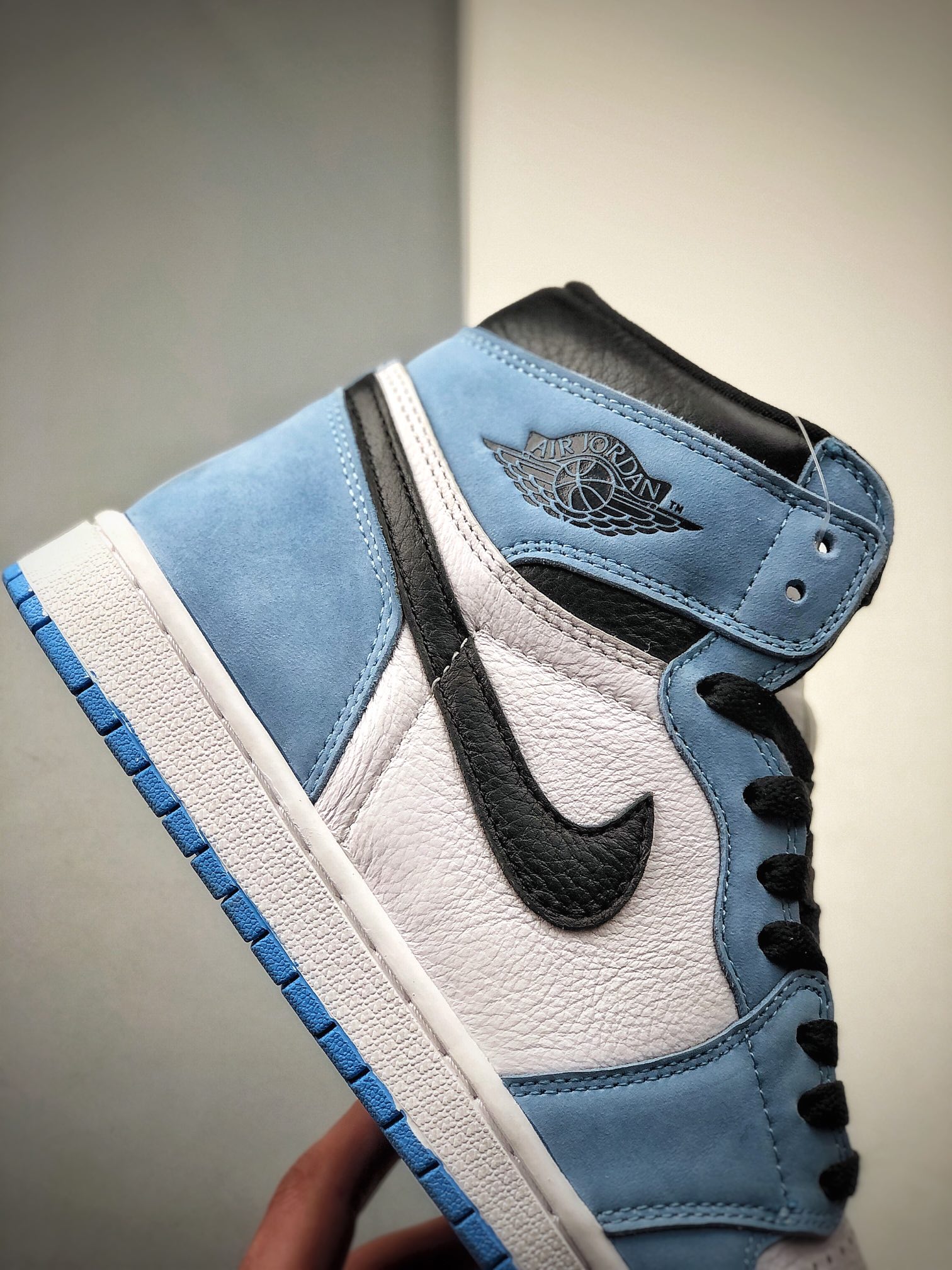 280  Nike Air Jordan 1 Retro High OG”University Blue” YFAJ1代经典复古经典高帮百搭文化篮球鞋“大学蓝北卡蓝黑曜石2.0”  555088-134