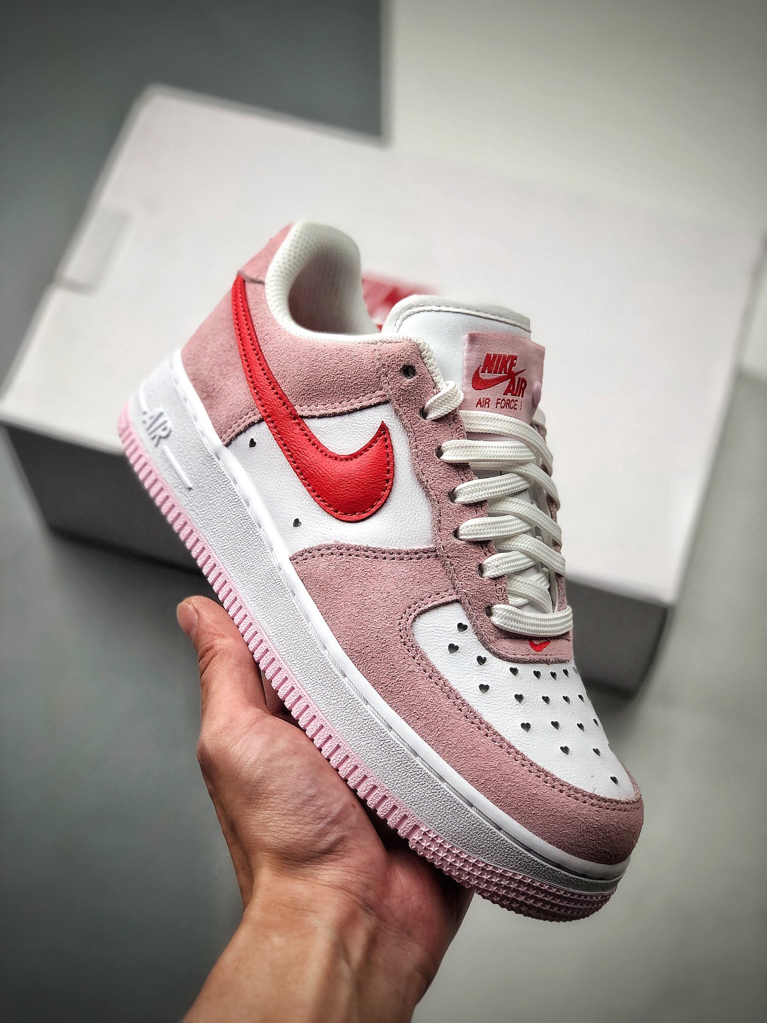 230 NIKE FORCE空军一号运动休闲板鞋   DD3884-600