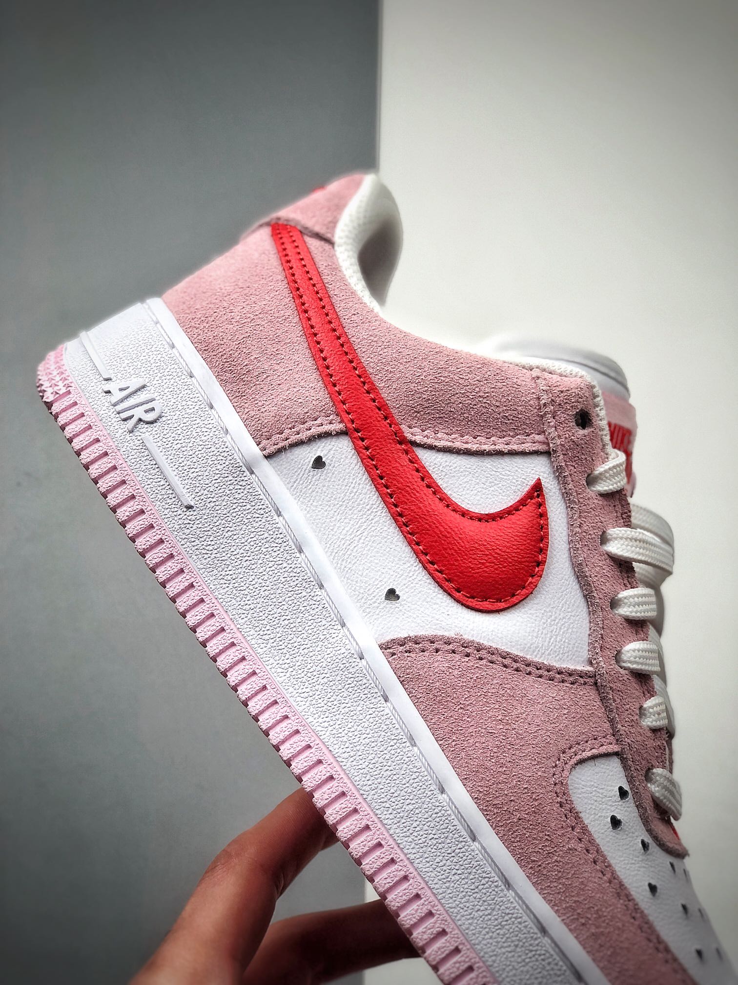 230 NIKE FORCE空军一号运动休闲板鞋   DD3884-600