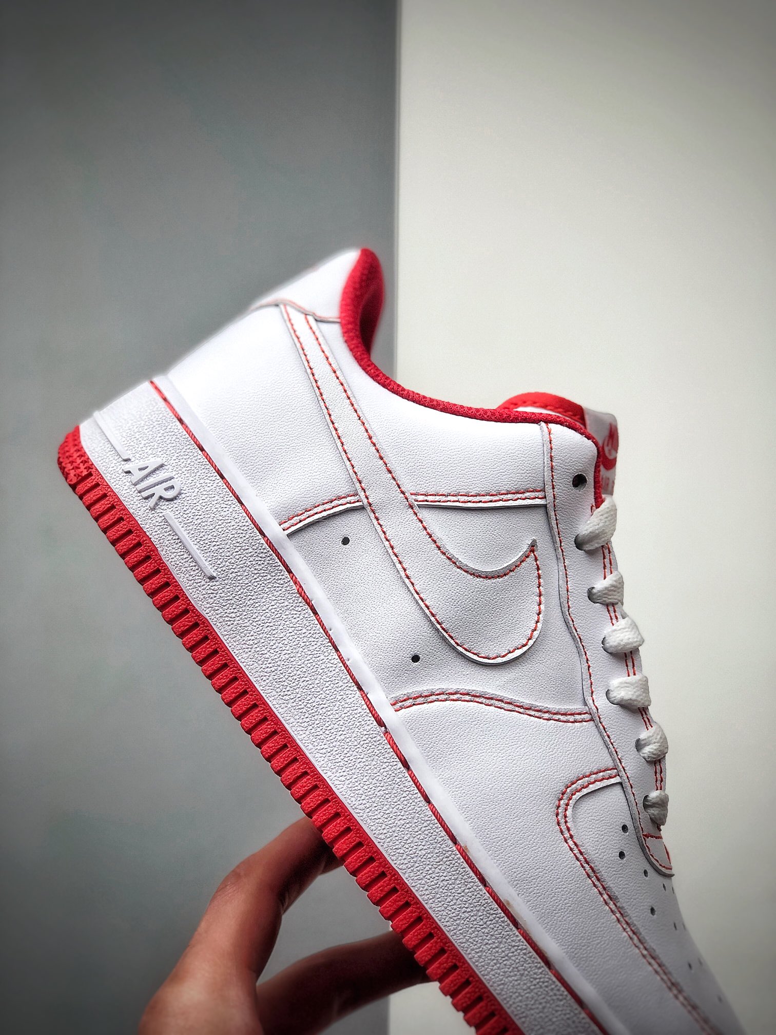 200 NIKE FORCE空军一号运动休闲板鞋   CV1724-100