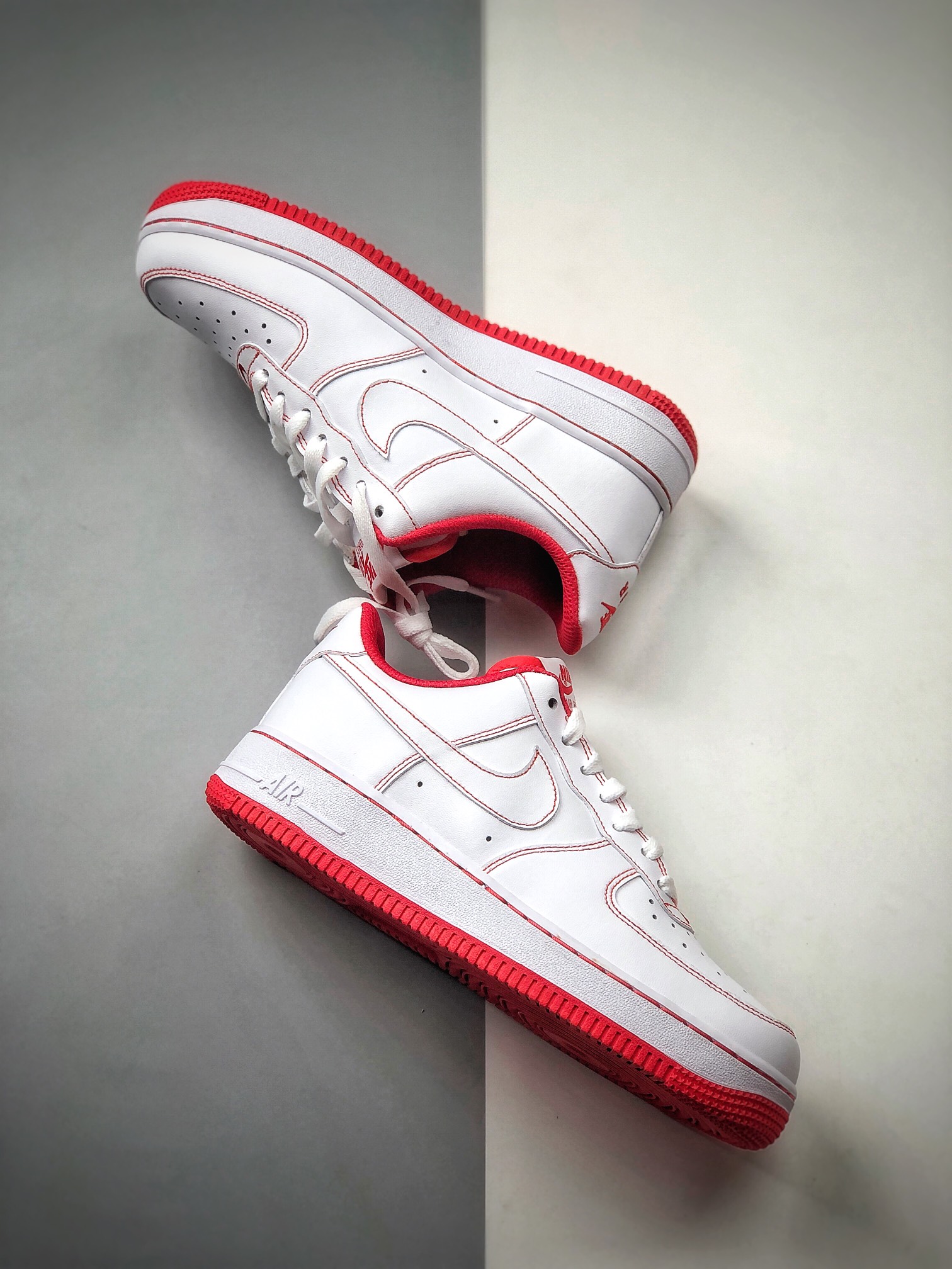 200 NIKE FORCE空军一号运动休闲板鞋   CV1724-100