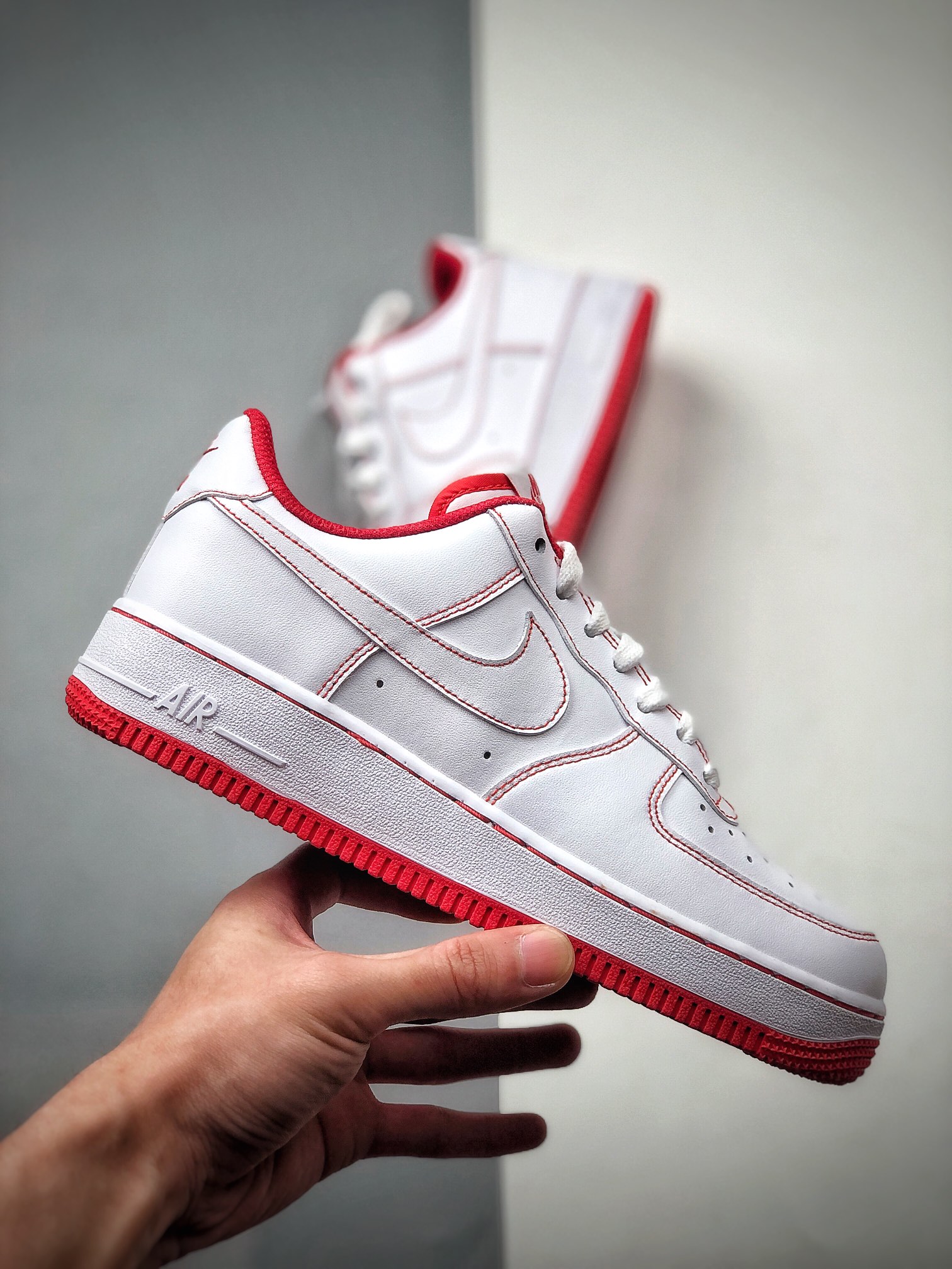 200 NIKE FORCE空军一号运动休闲板鞋   CV1724-100