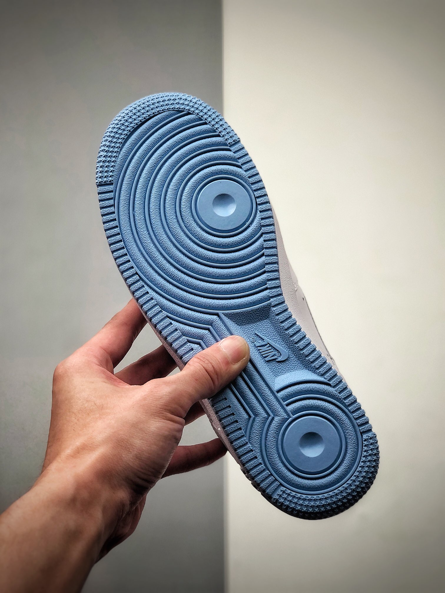200 NIKE FORCE空军一号运动休闲板鞋   CD6915-103