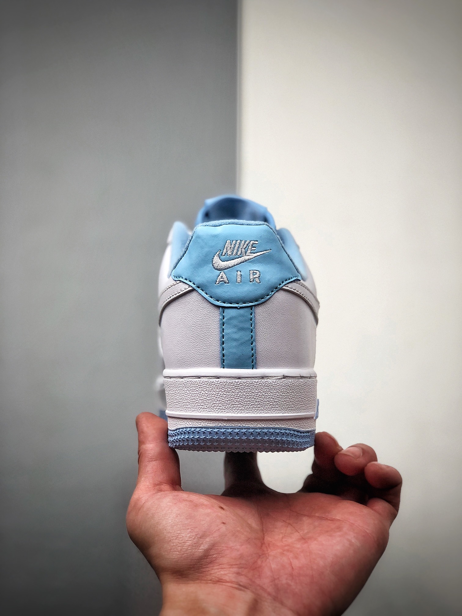 200 NIKE FORCE空军一号运动休闲板鞋   CD6915-103