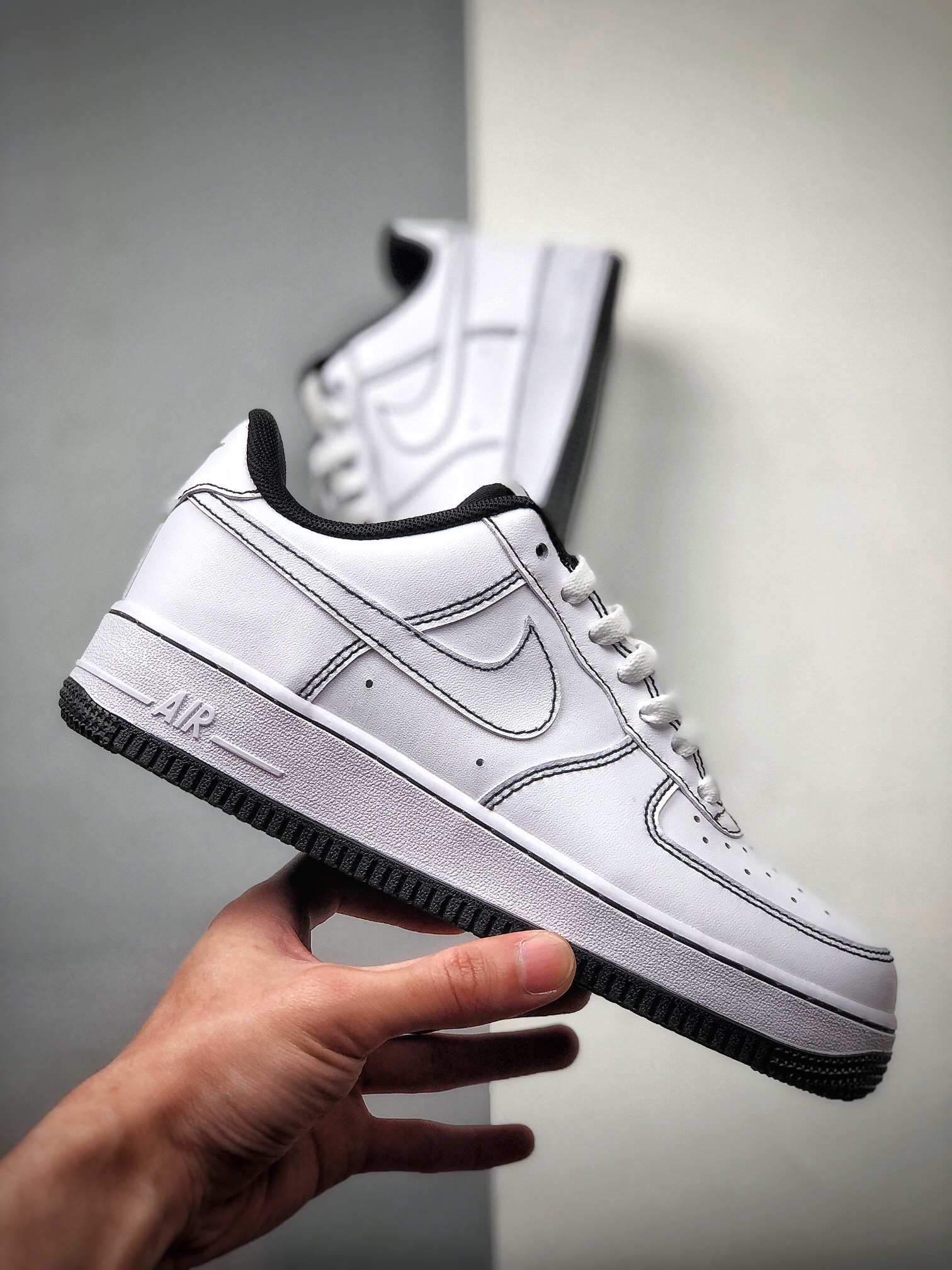 200 NIKE FORCE空军一号运动休闲板鞋   CW1575-104