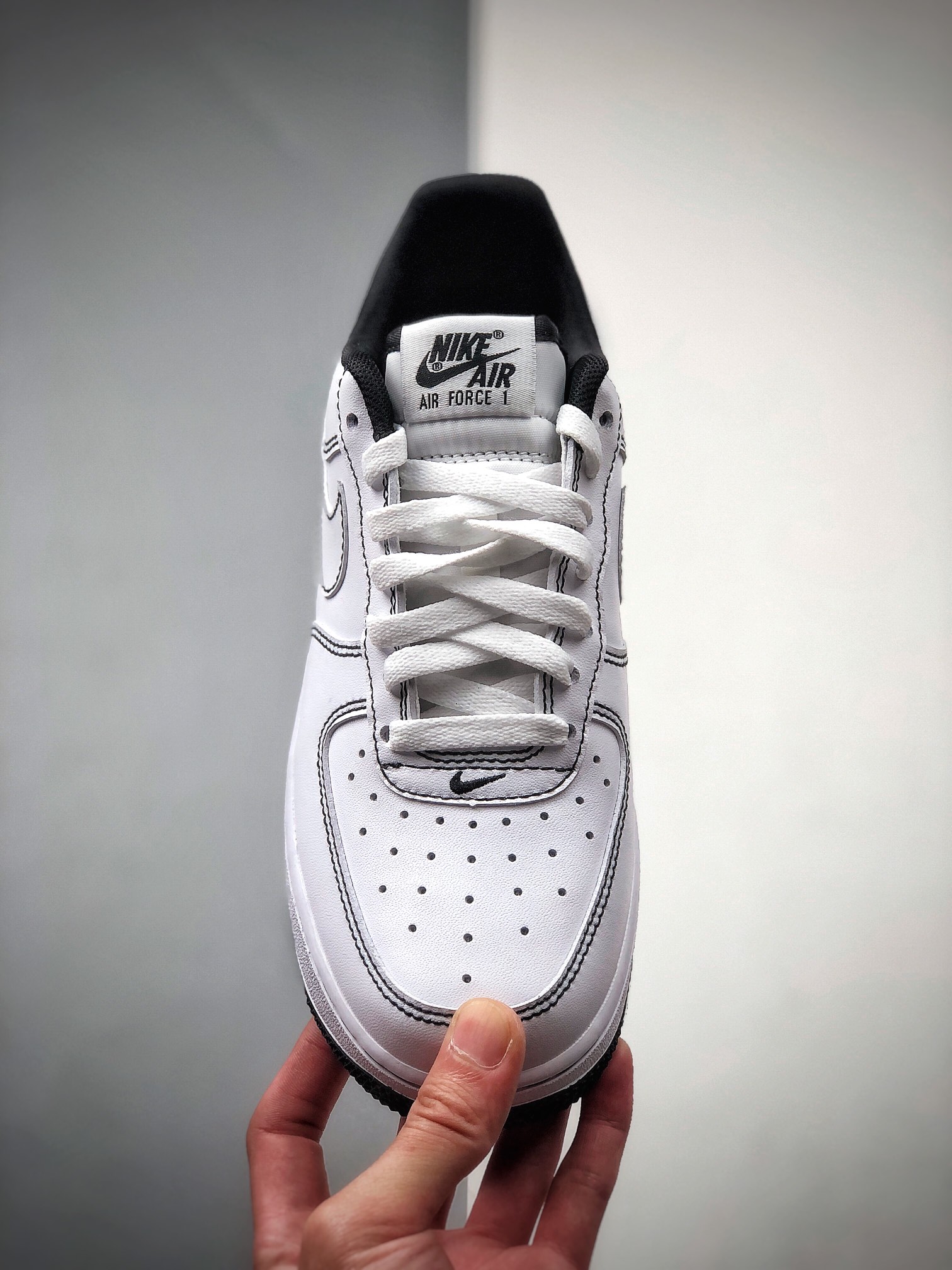 200 NIKE FORCE空军一号运动休闲板鞋   CW1575-104