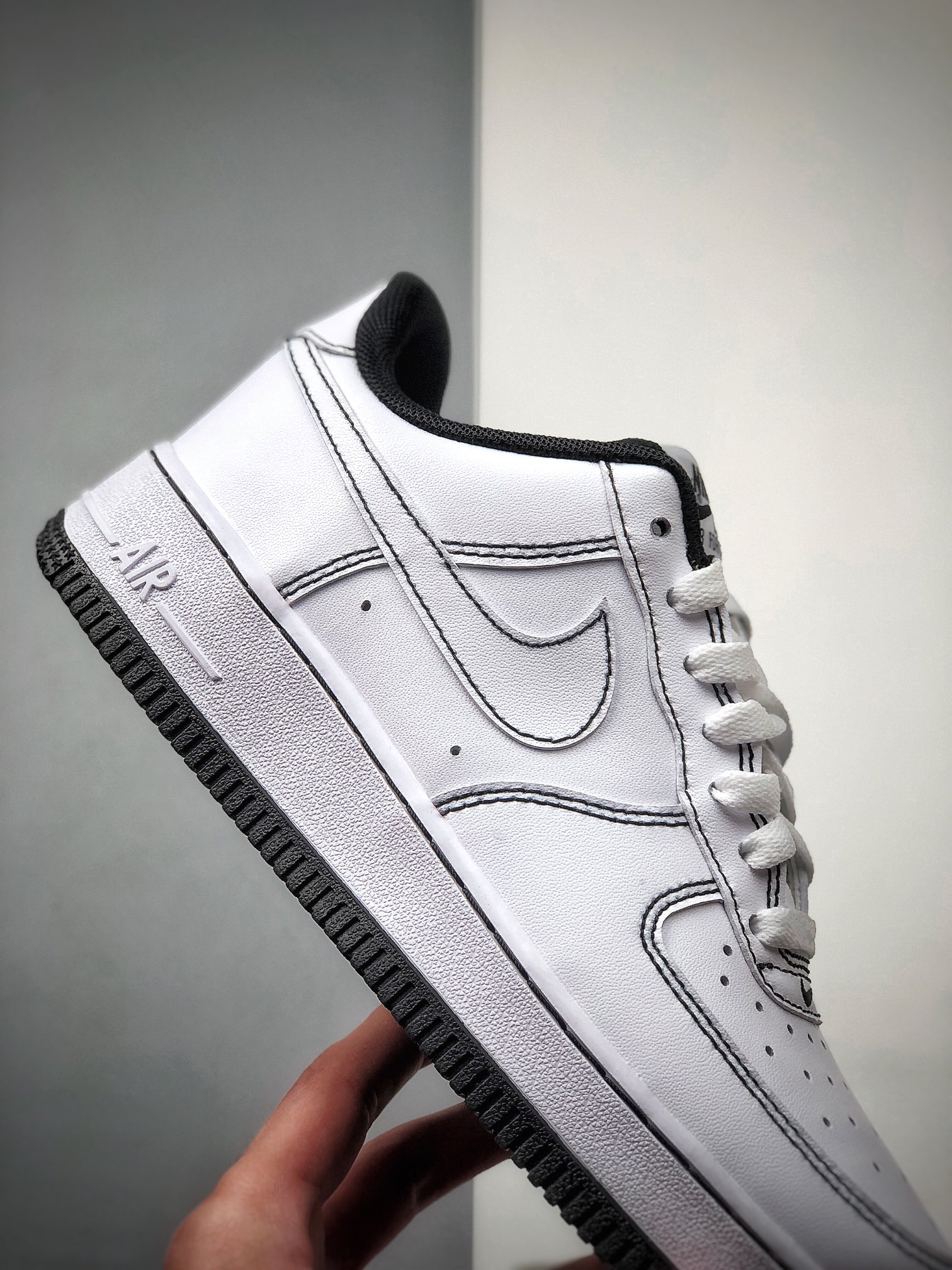 200 NIKE FORCE空军一号运动休闲板鞋   CW1575-104