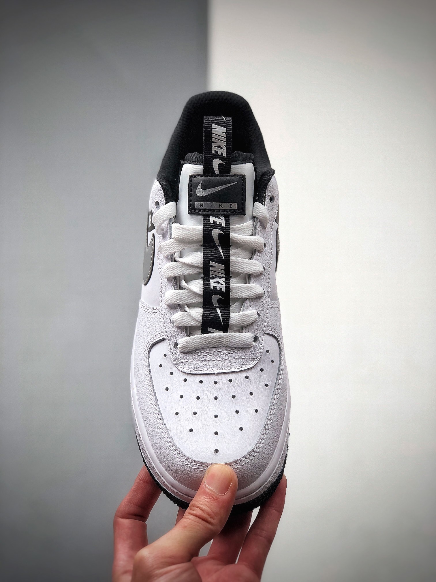 200 NIKE FORCE空军一号运动休闲板鞋   CT4683-100