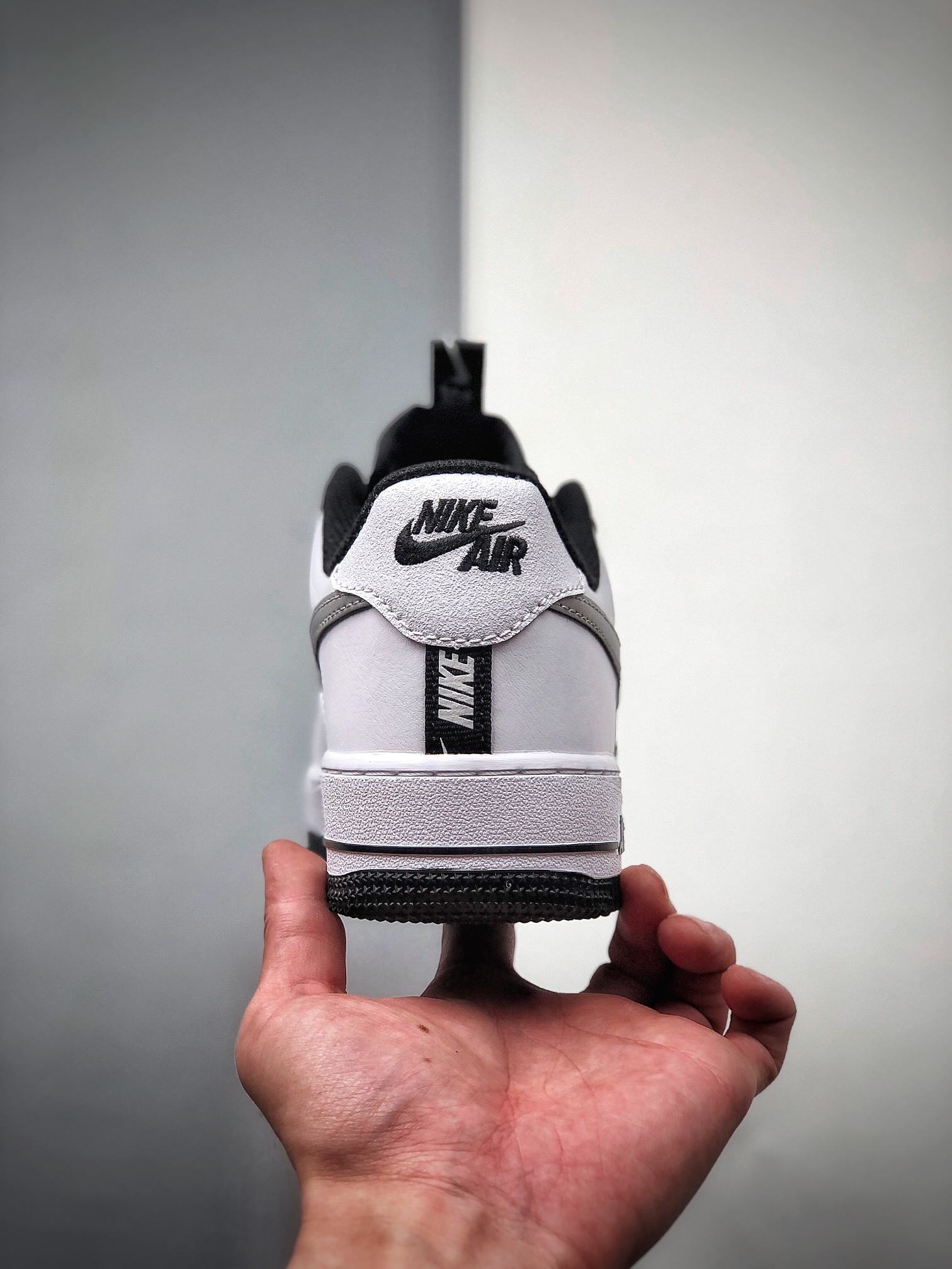 200 NIKE FORCE空军一号运动休闲板鞋   CT4683-100