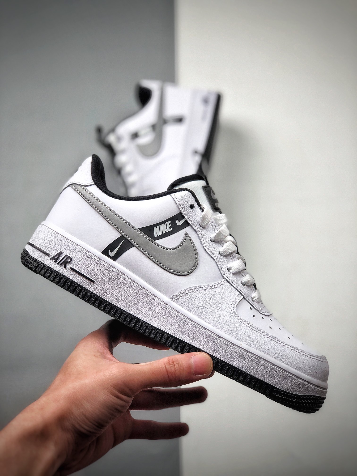 200 NIKE FORCE空军一号运动休闲板鞋   CT4683-100