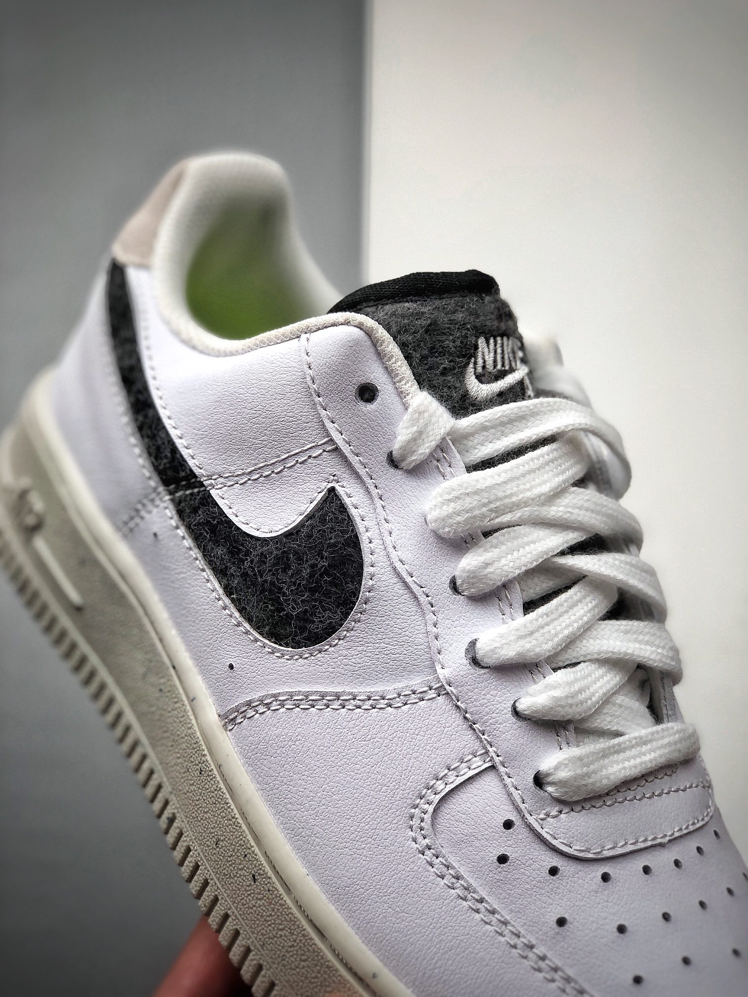 200 NIKE FORCE空军一号运动休闲板鞋   DD6682-100
