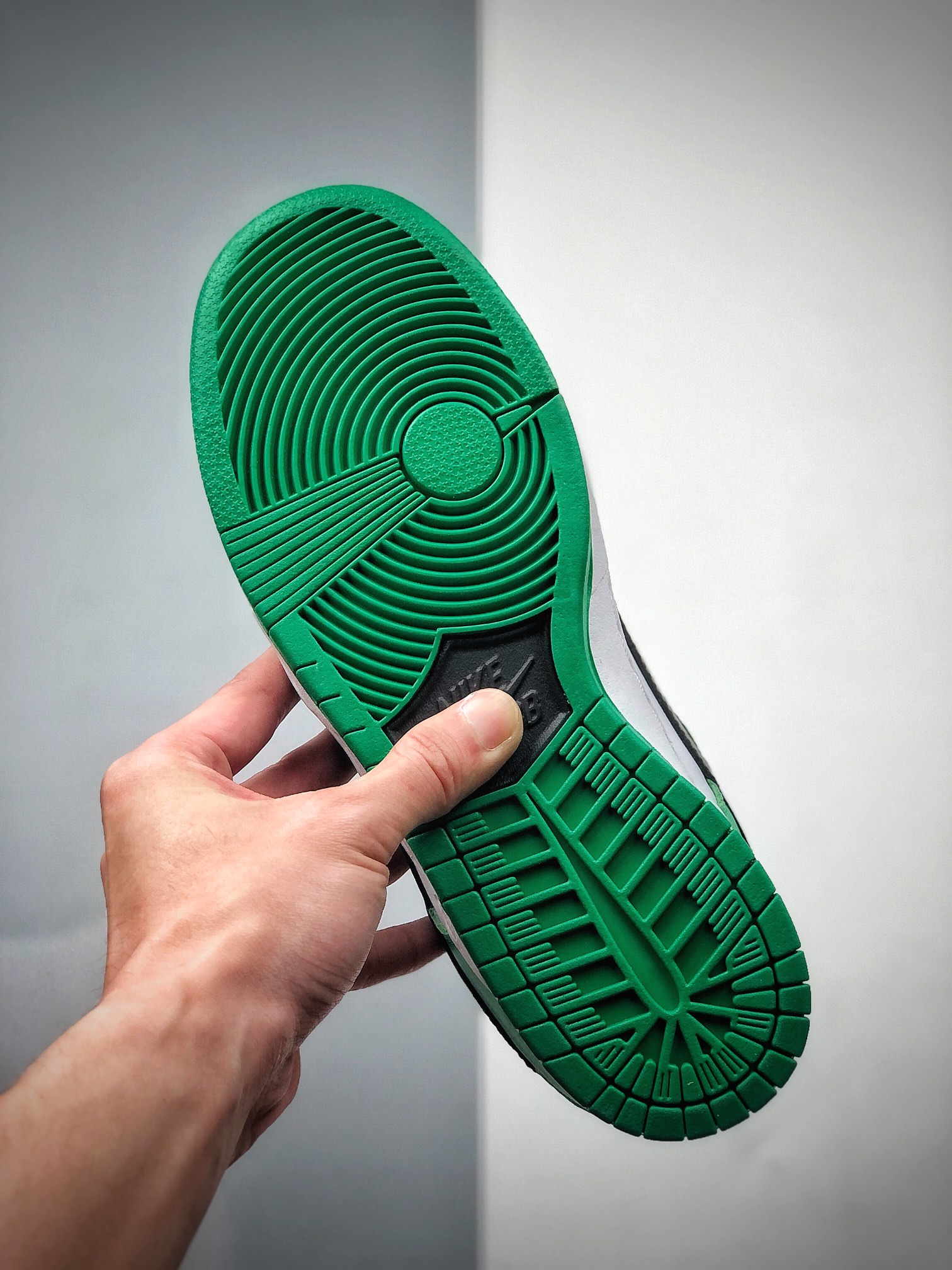 280  Nike Dunk SB Low Celtics J-Pack黑绿脚趾配色 BQ6817-302