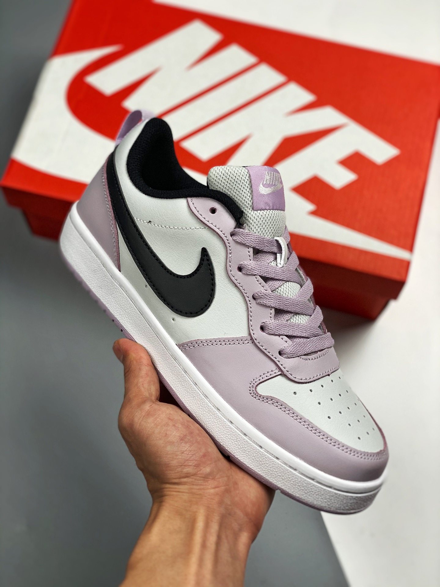 Nike Court Borough Low rosa sakura, combina comodidad y estilo excepcional, mostrando una obra maestra. La sensación de…