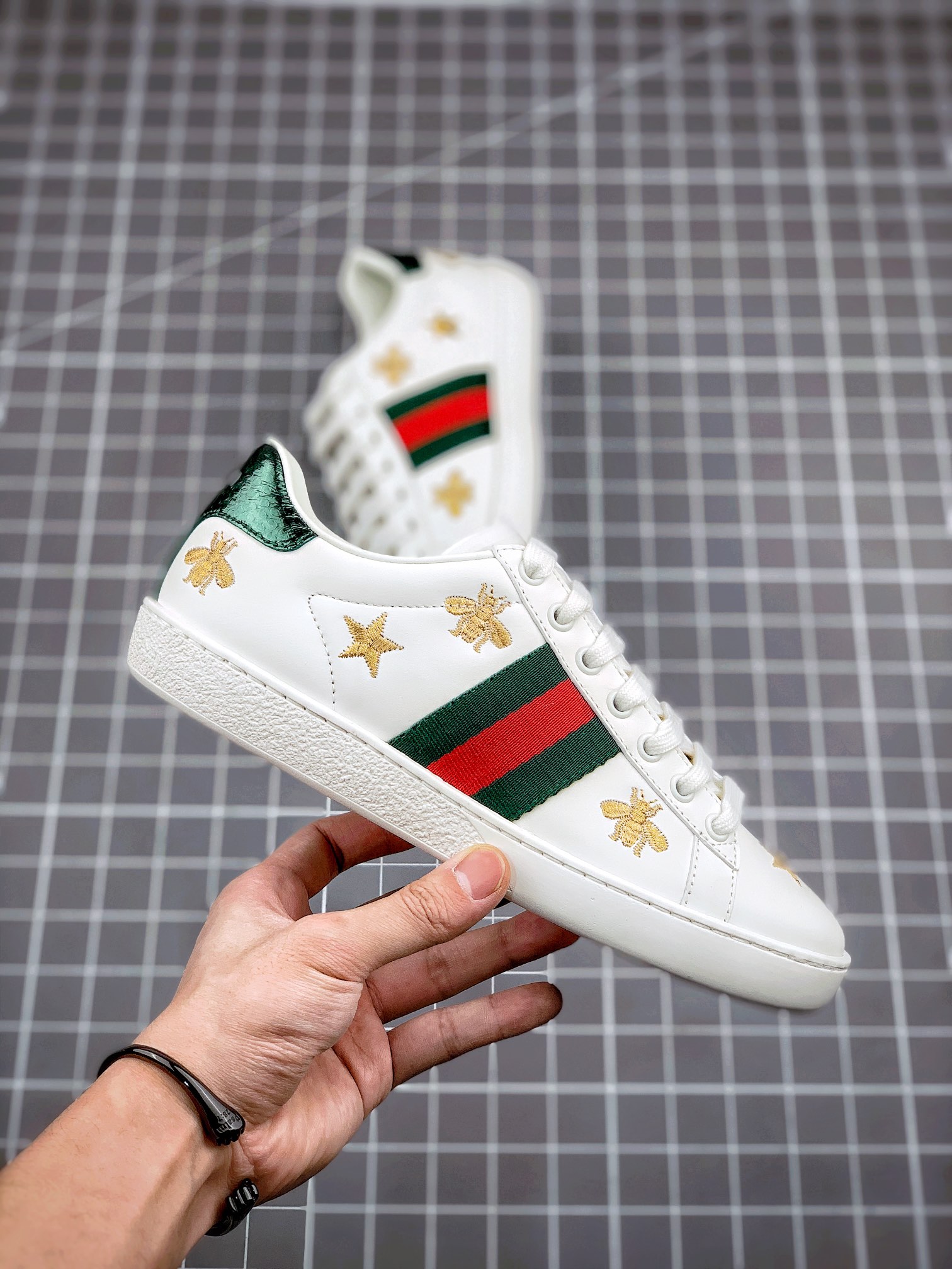 The strongest pure original purchase version chip on the market can scan Gucci white shoe series