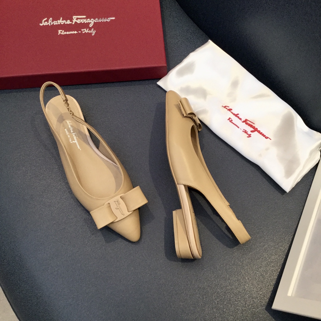 [Salvatore Ferragamo Viva 2.0 Ferragamo lágrima talón abierto zapatos de tacón FILA nueva serie VIVA