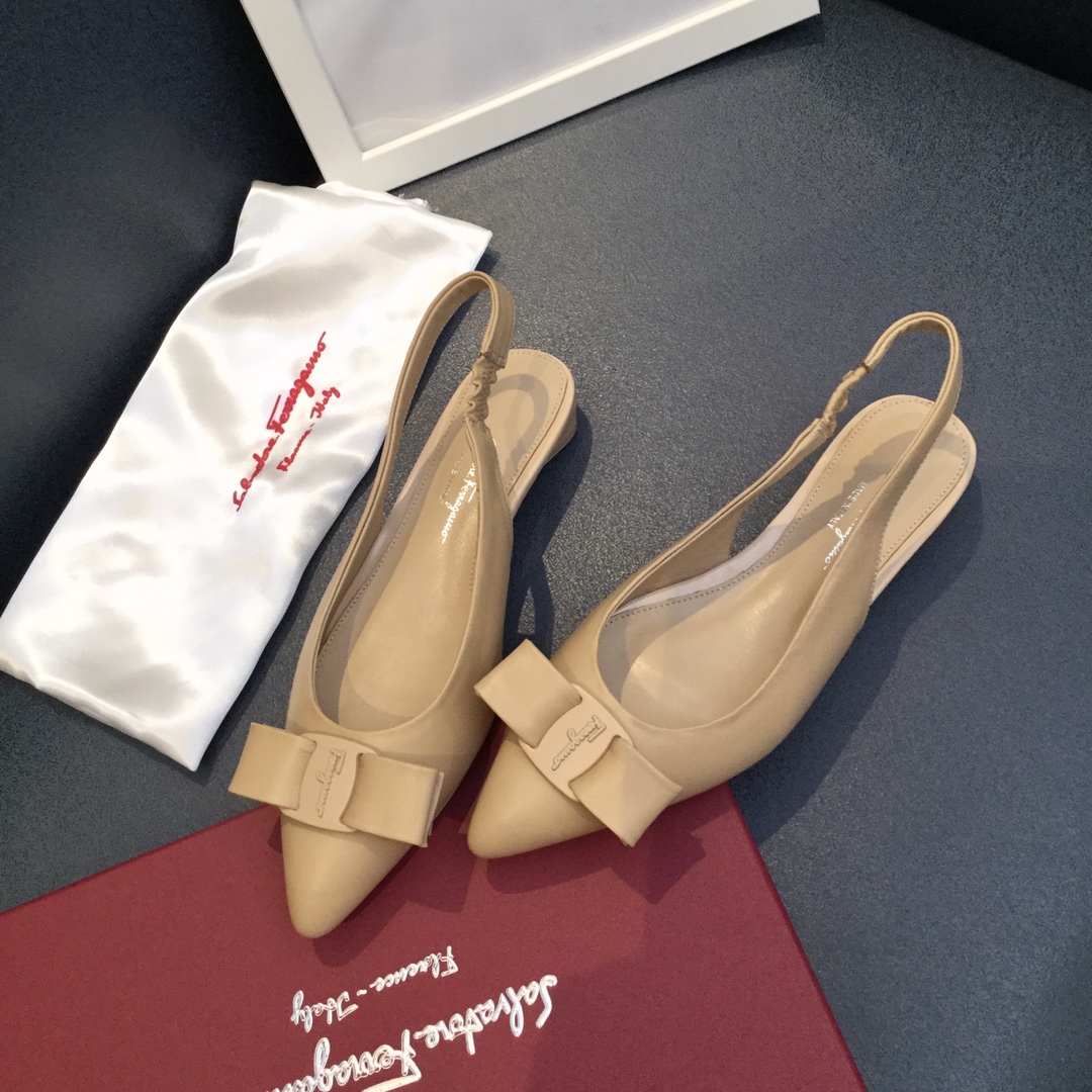 [Salvatore Ferragamo Viva 2.0 Ferragamo lágrima talón abierto zapatos de tacón FILA nueva serie VIVA