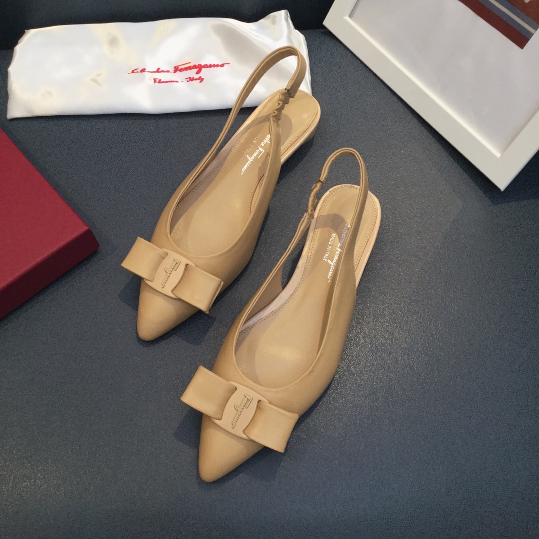 [Salvatore Ferragamo Viva 2.0 Ferragamo lágrima talón abierto zapatos de tacón FILA nueva serie VIVA