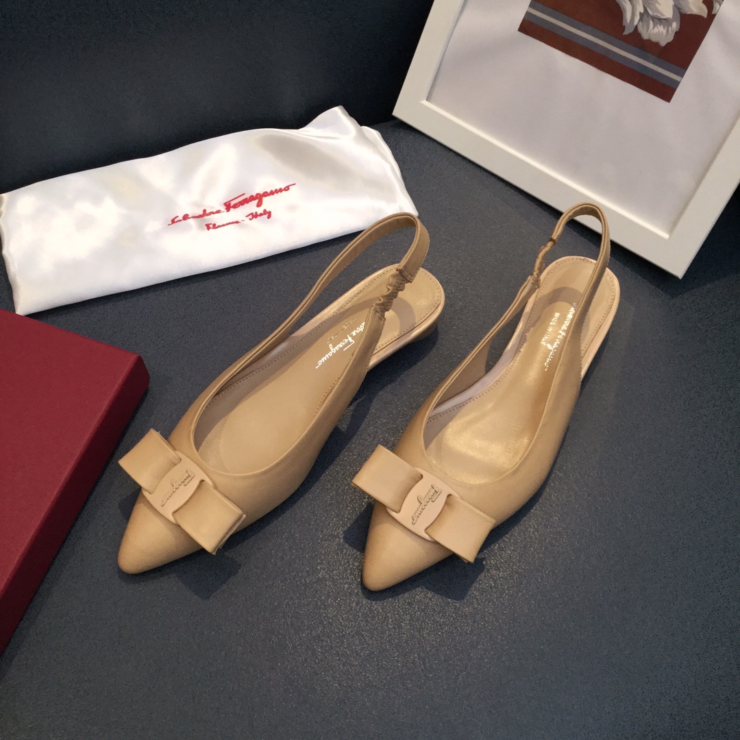 [Salvatore Ferragamo Viva 2.0 Ferragamo lágrima talón abierto zapatos de tacón FILA nueva serie VIVA