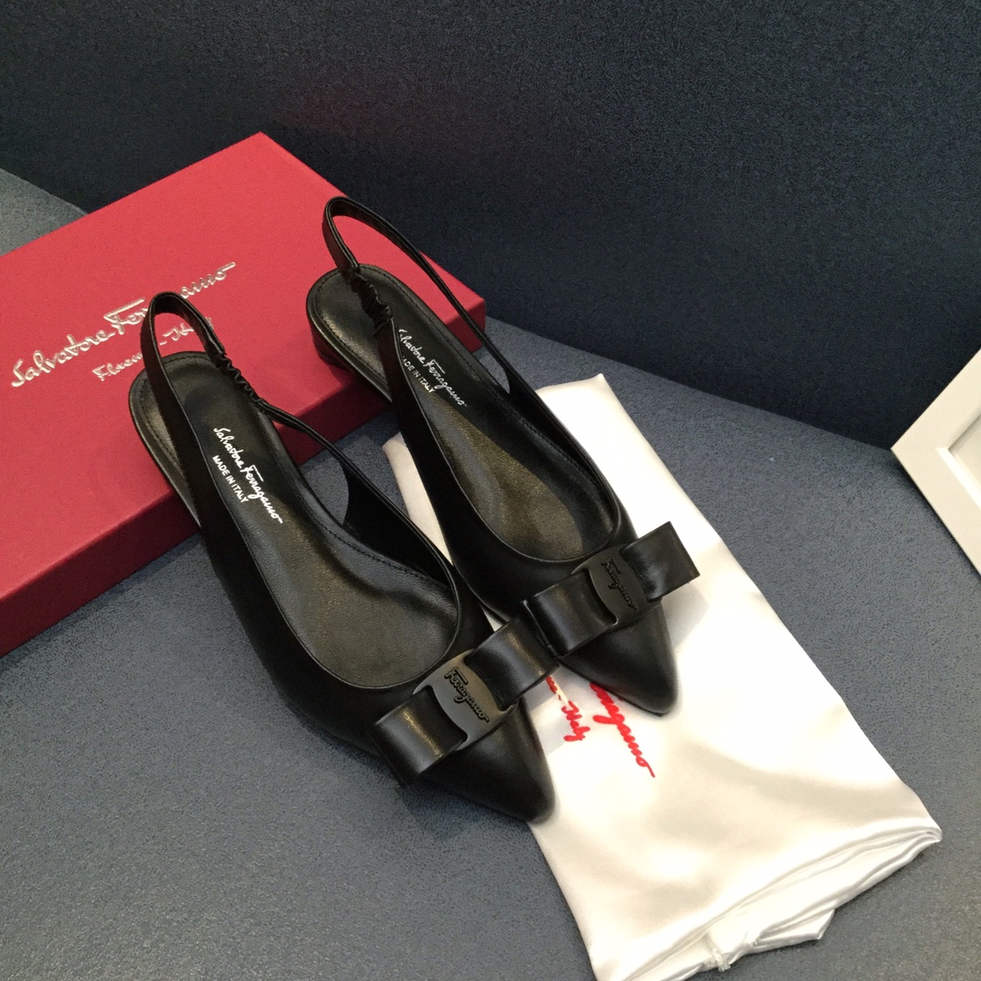 [Salvatore Ferragamo Viva 2.0 Ferragamo lágrima talón abierto zapatos de tacón FILA nueva serie VIVA