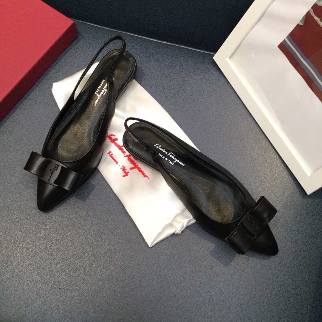 [Salvatore Ferragamo Viva 2.0 Ferragamo lágrima talón abierto zapatos de tacón FILA nueva serie VIVA