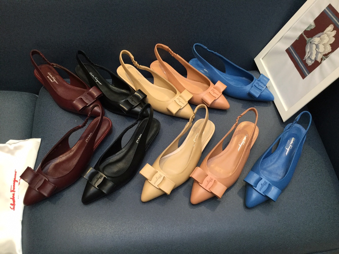 [Salvatore Ferragamo Viva 2.0 Ferragamo lágrima talón abierto zapatos de tacón FILA nueva serie VIVA