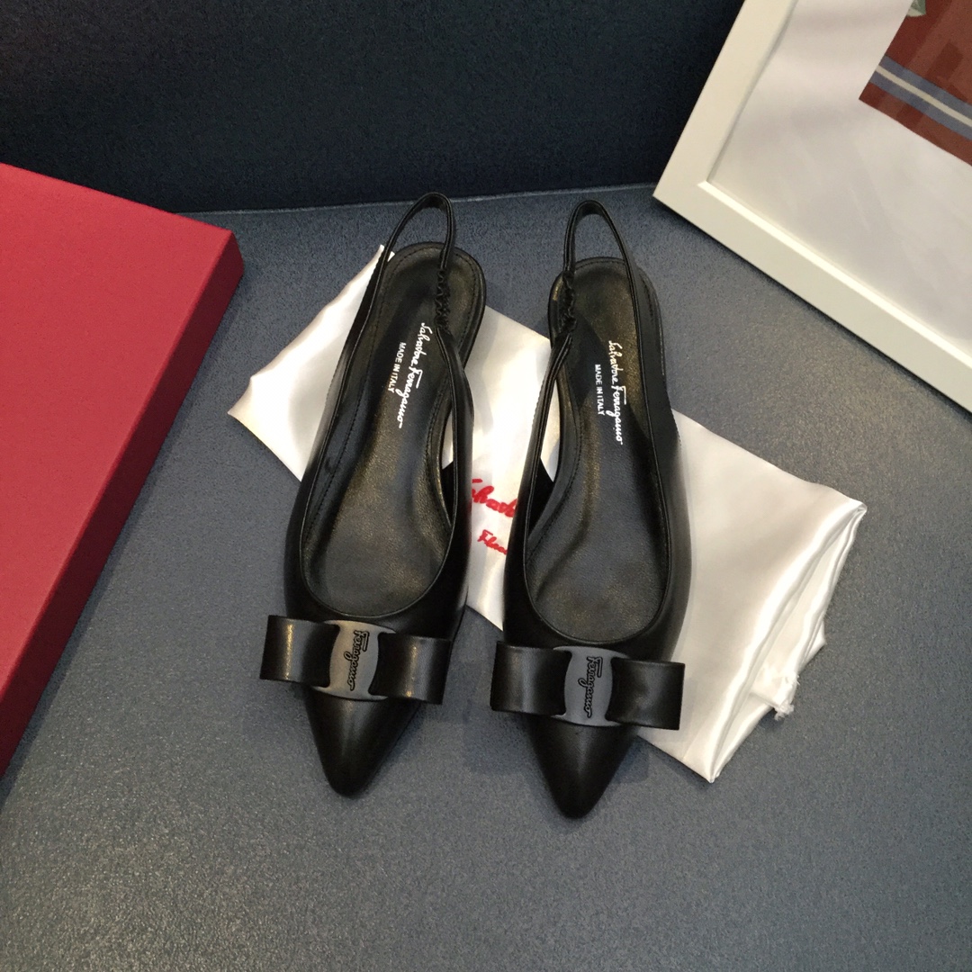 [Salvatore Ferragamo Viva 2.0 Ferragamo lágrima talón abierto zapatos de tacón FILA nueva serie VIVA