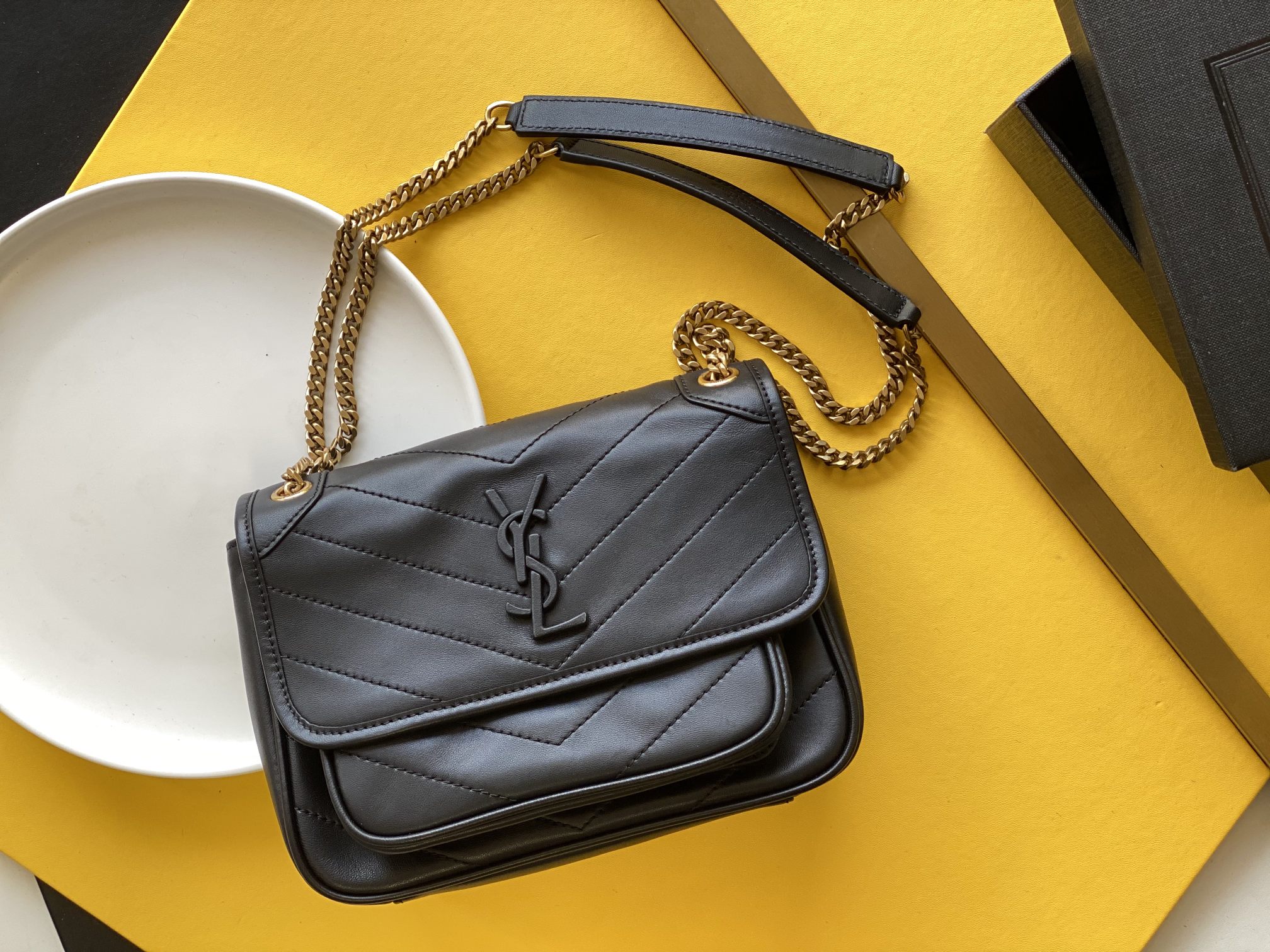 Niki baby lambskin chain bag flap quilted