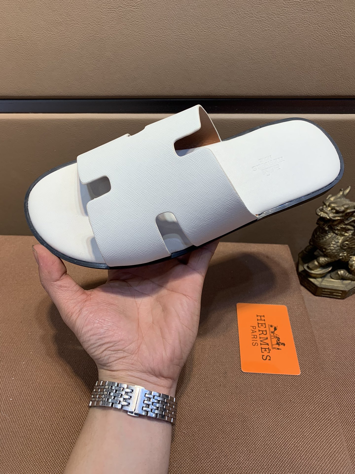 H0  HERMES爱马仕休闲拖鞋，官网1:1、高品质 完美做工 透射出一种尊贵奢华，高端超凡工艺中升华其奢侈定义。