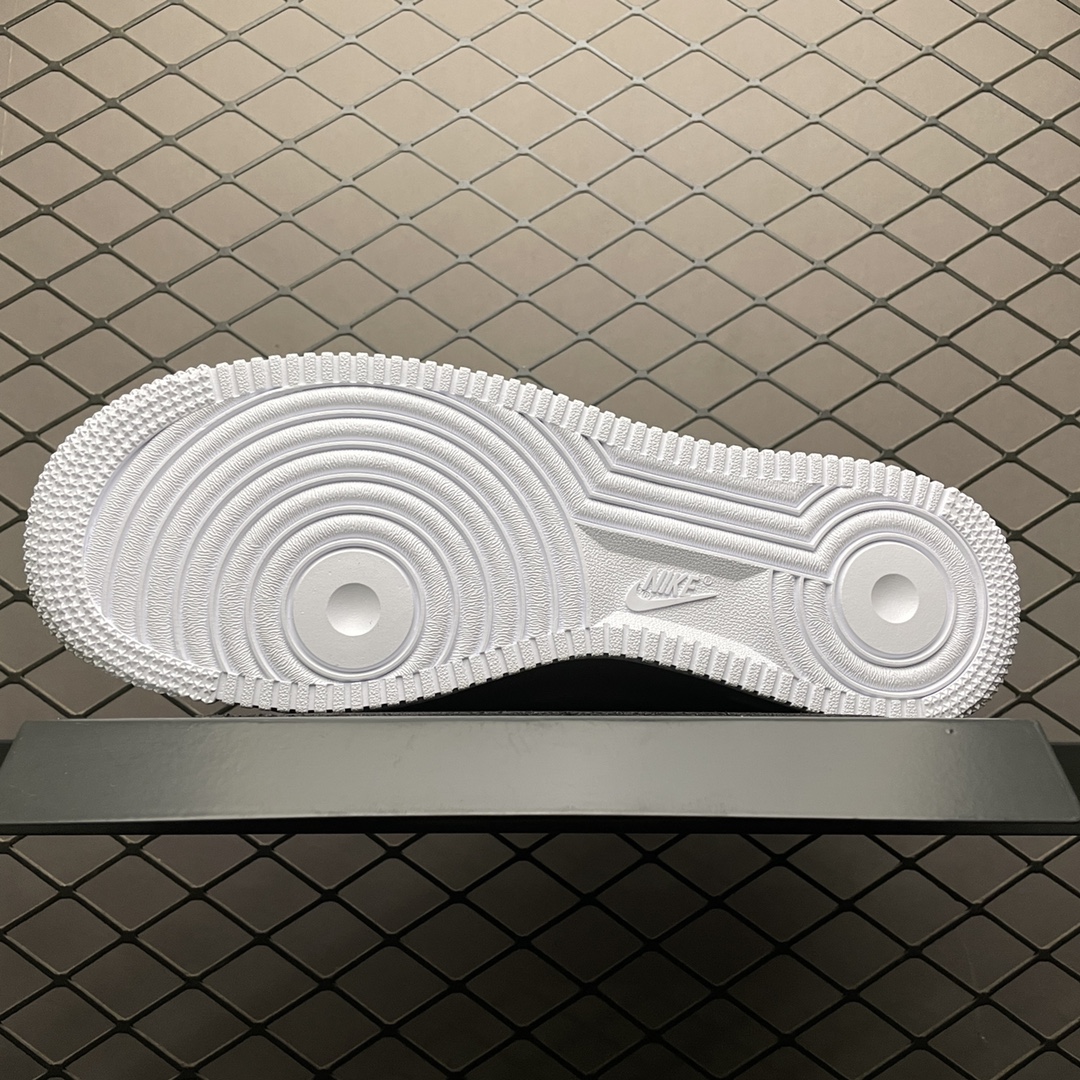 240 NK Air Force 1’07 空军一号低帮运动休闲板鞋 CN1228-003