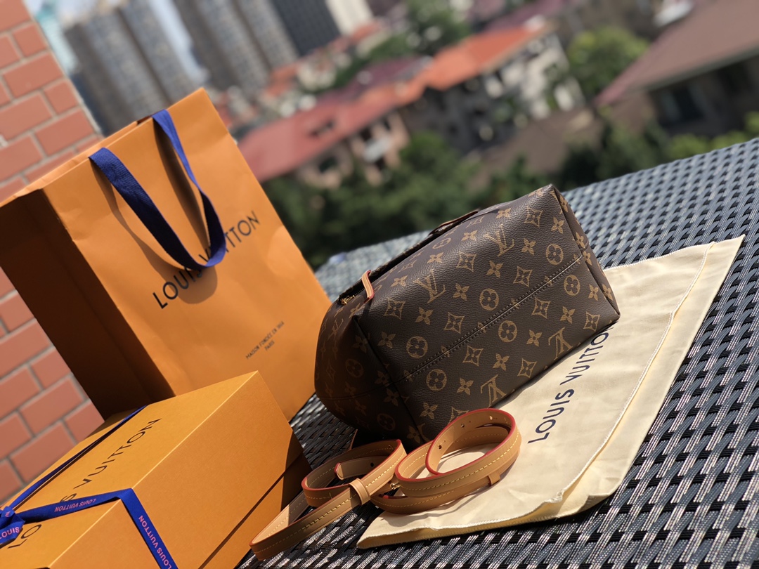 🌼 m45501尺寸27.5*33*14㎝ 正宗境外渠道好货供应！当红MONTSOURIS 小号双肩包现