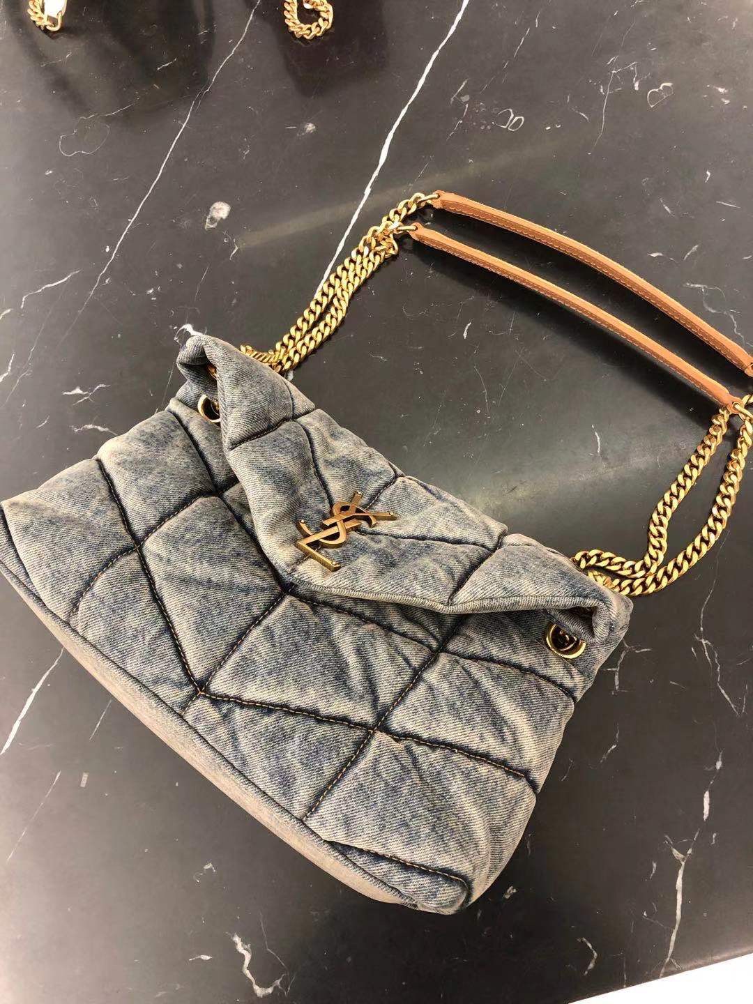 YSL LOULOU PUFFER 29CM 牛仔布纹小号绗缝包 577476