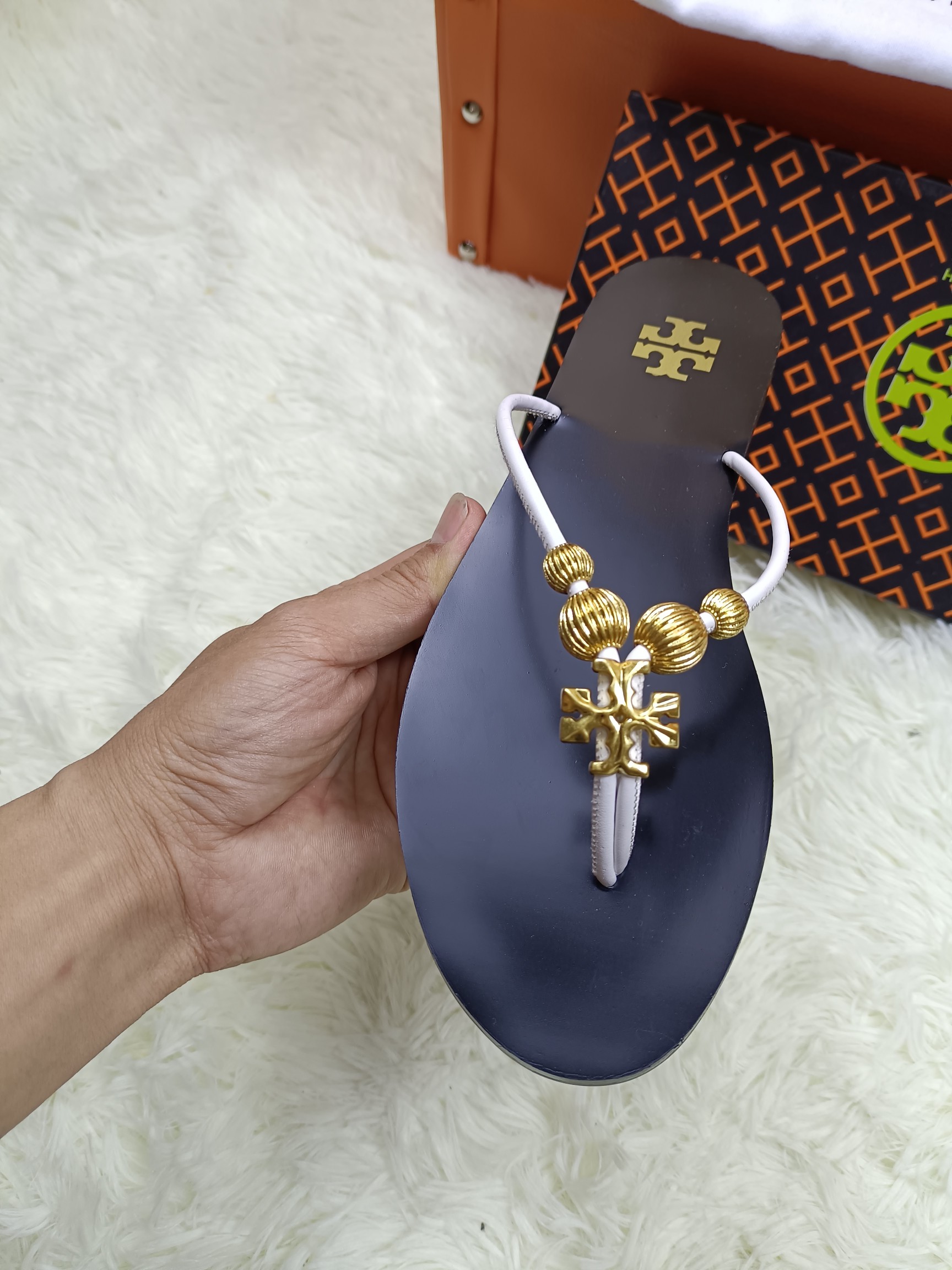 Toribosch’s Stylish Flat-Bed Sandals: Premium Cattle Skin, Various Colors, Customizable Sizes. - 图片 2
