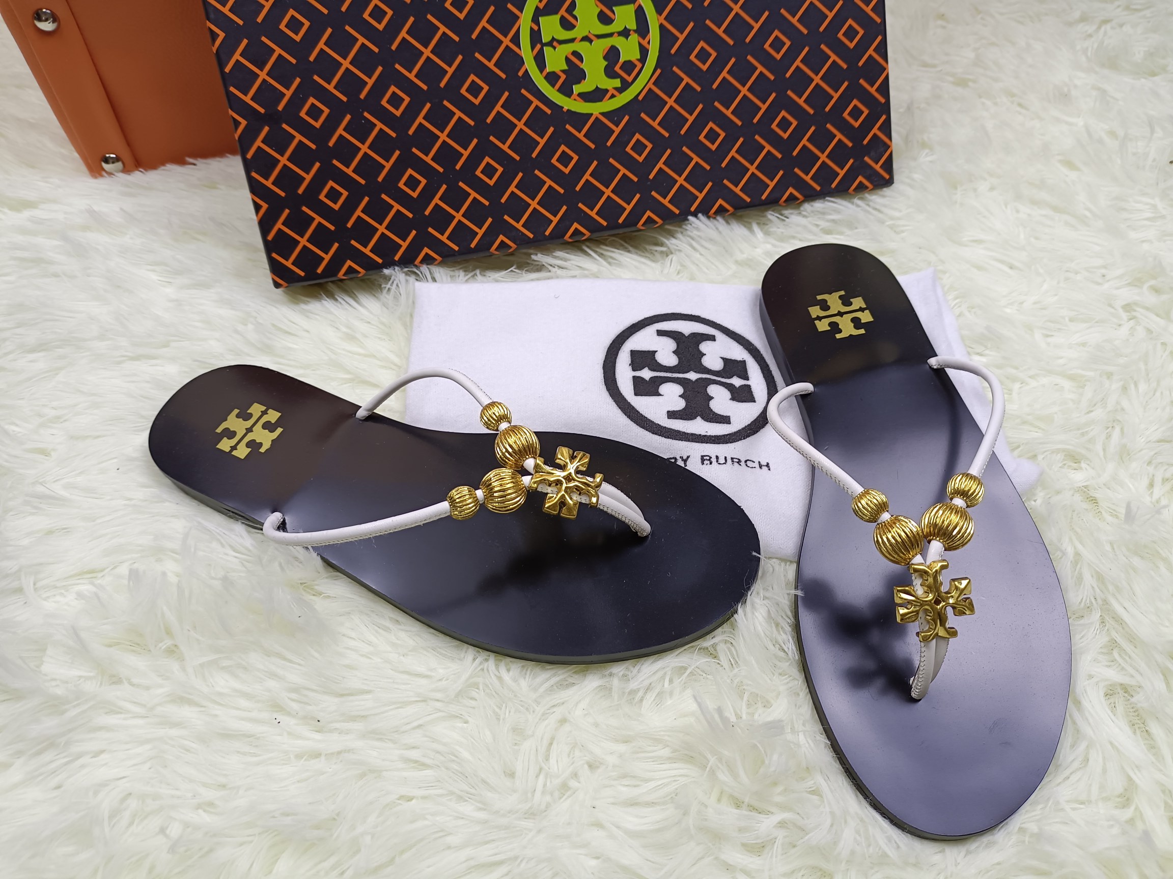 Toribosch’s Stylish Flat-Bed Sandals: Premium Cattle Skin, Various Colors, Customizable Sizes. - 图片 4