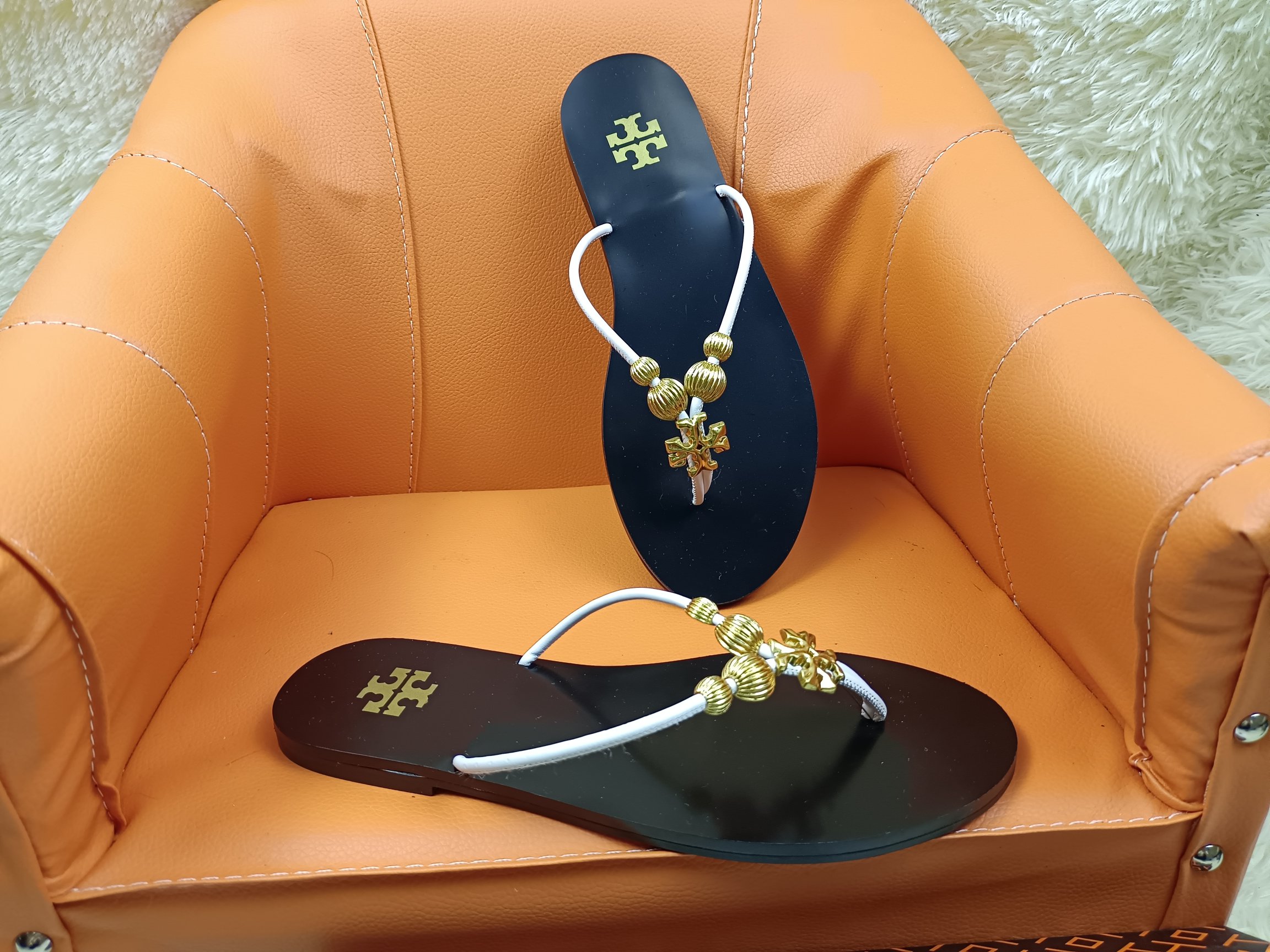 Toribosch’s Stylish Flat-Bed Sandals: Premium Cattle Skin, Various Colors, Customizable Sizes. - 图片 5