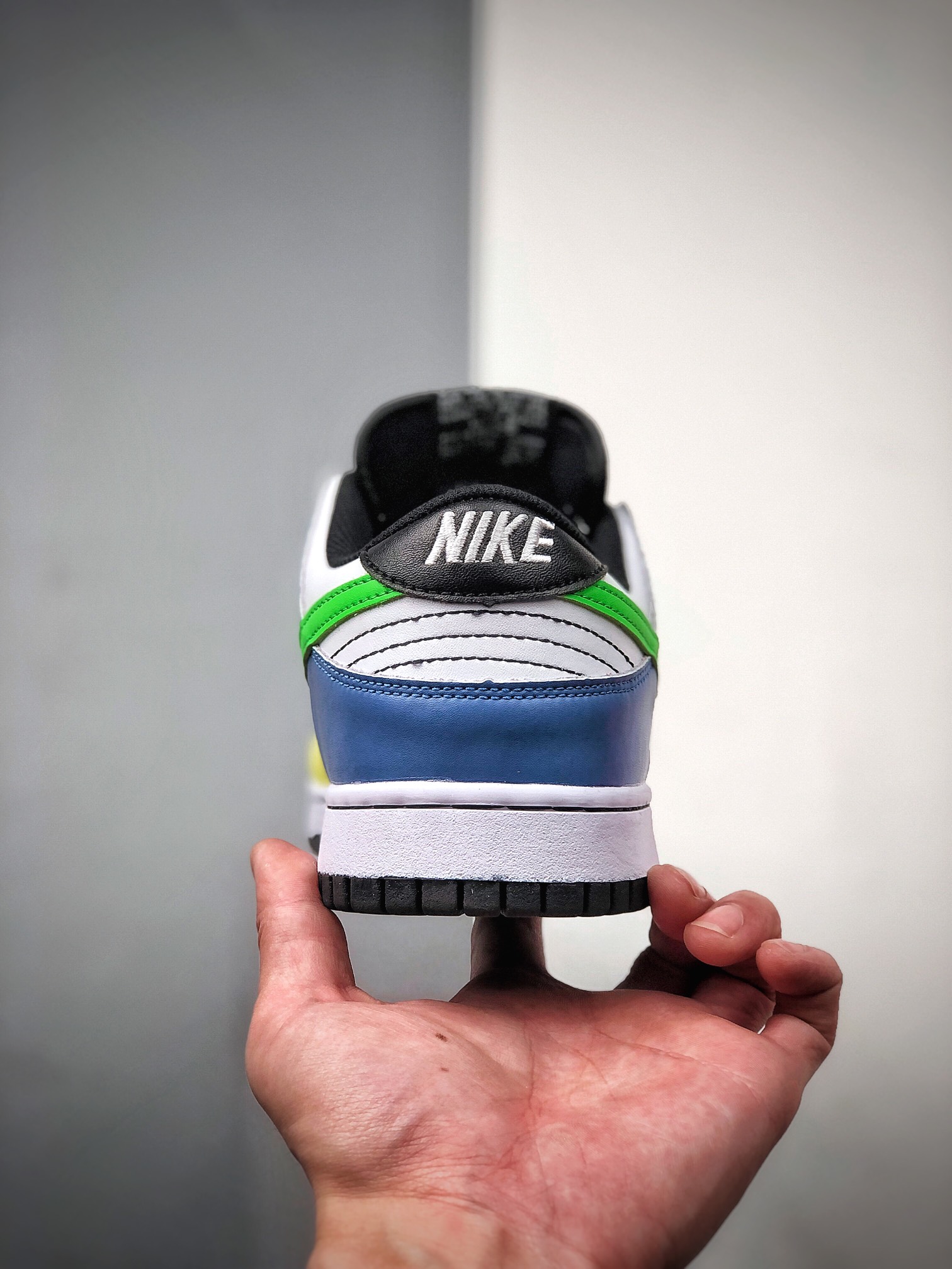 180  NIKE DUNIKE LOW  DD1503-106