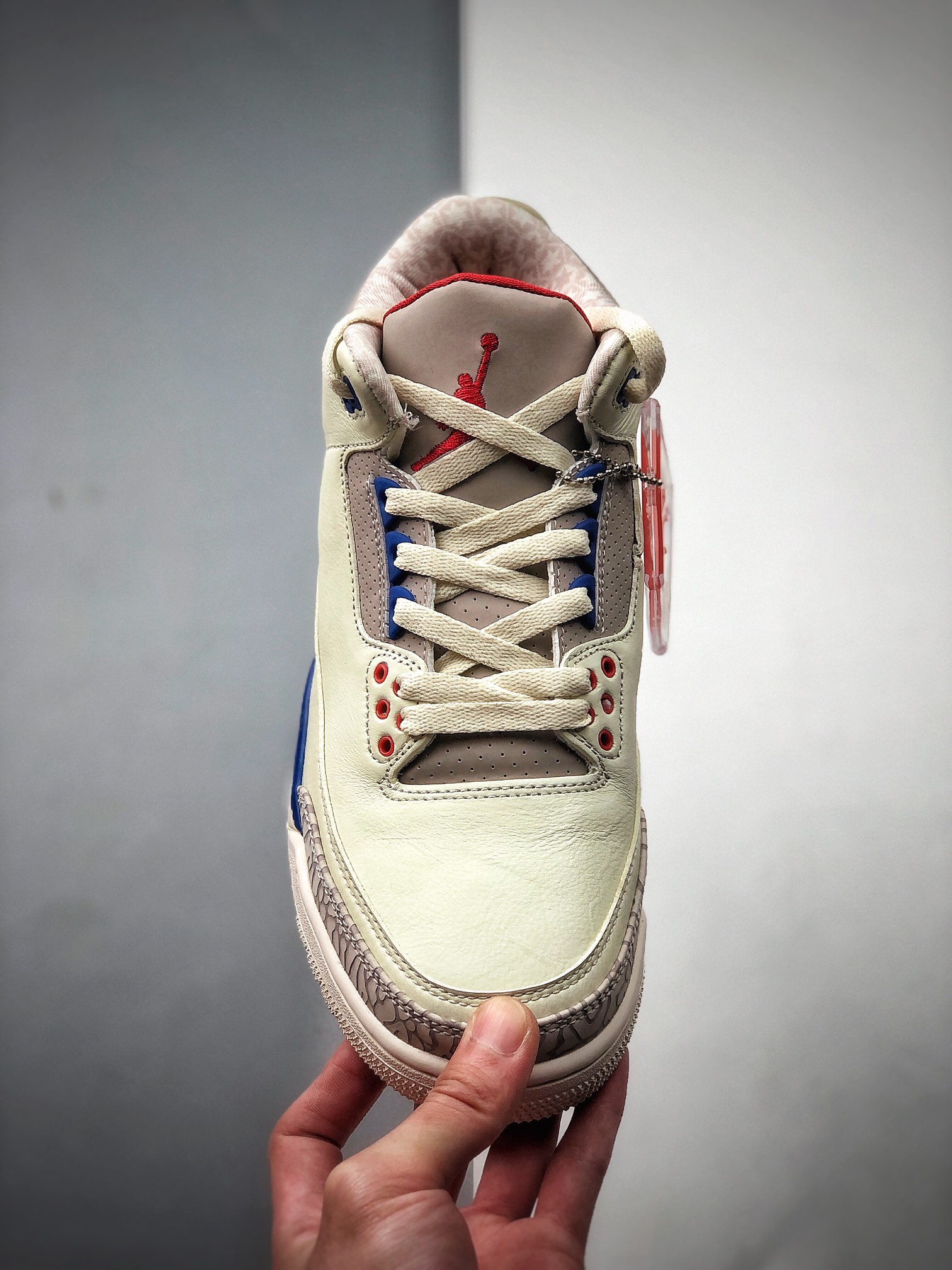 330  Air Jordan 3 Retro“International Flight” AJ3系列 136064-140