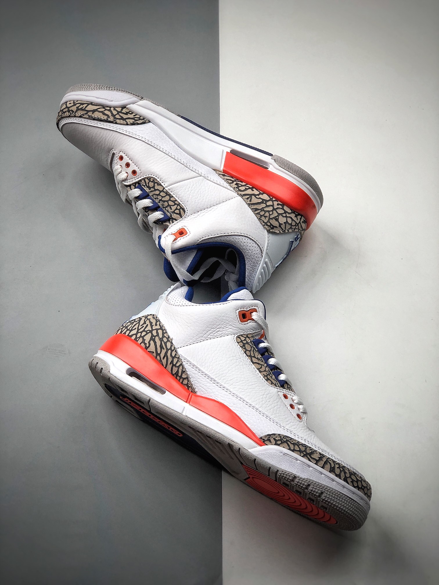 330  Air Jordan 3 Retro“Knicks”YAJ3 乔3尼克斯配色   136064-148