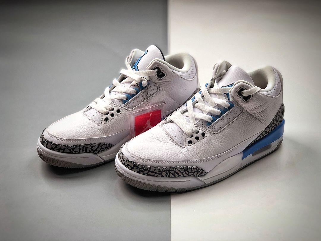 330 Air Jordan 3 “UNC” 北卡蓝配色 中端性价比之王作为曾经非市售的北卡大学 UNC PE  CT8532-104