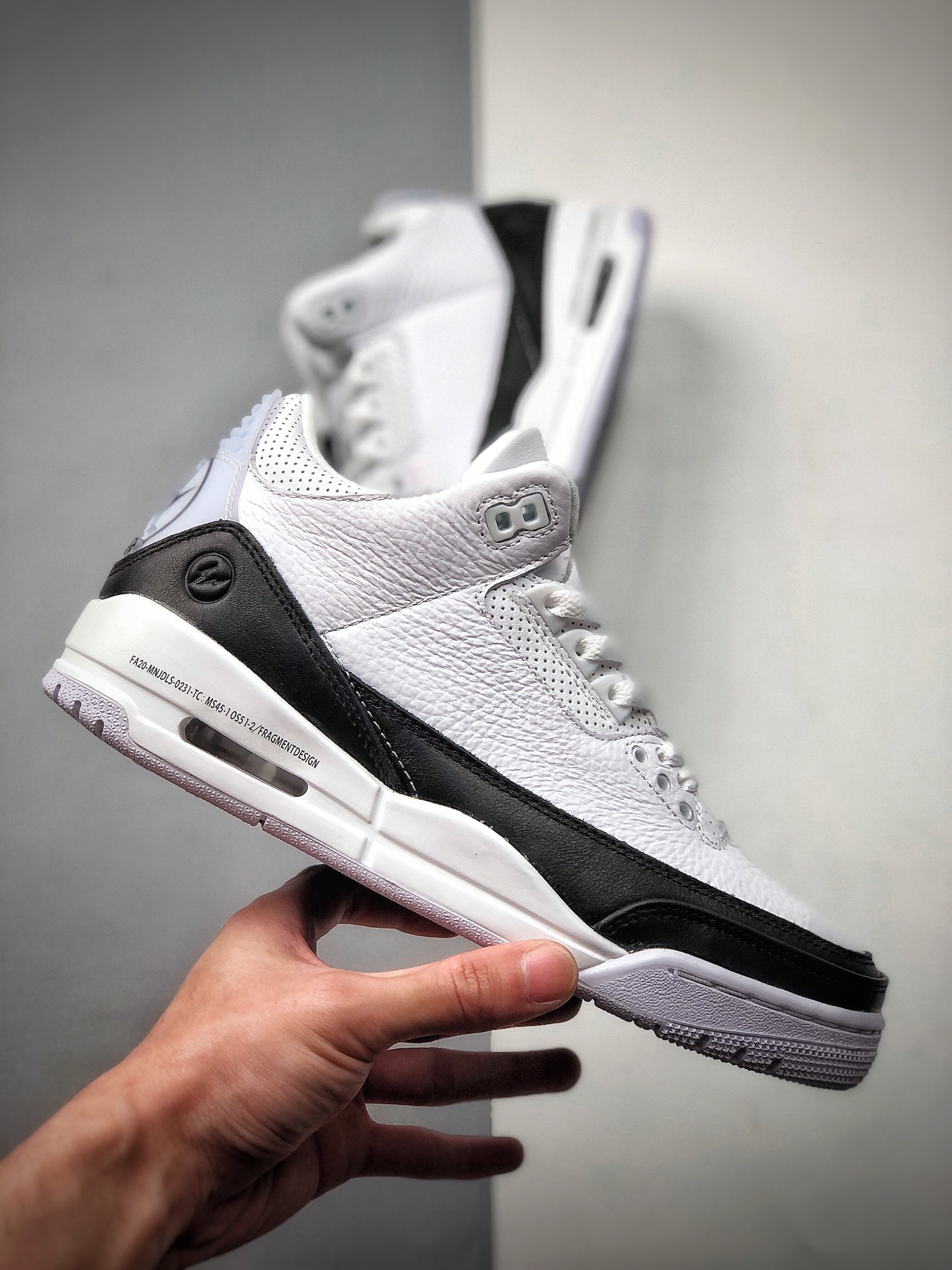 330  Fragment Design x Air Jordan 3 藤原浩 闪电联名 AJ3 乔丹3代 aj3  DA3595-100