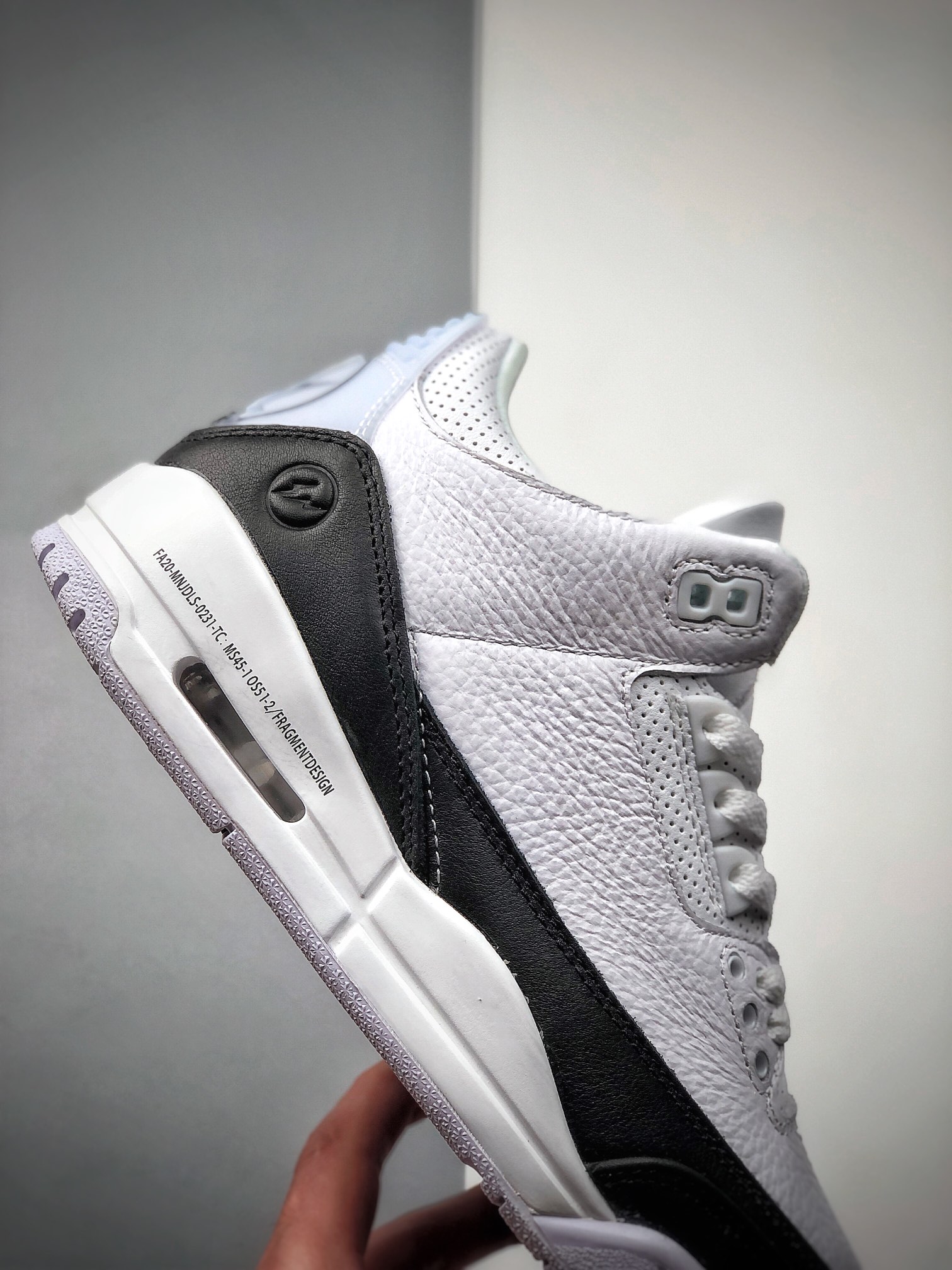 330  Fragment Design x Air Jordan 3 藤原浩 闪电联名 AJ3 乔丹3代 aj3  DA3595-100