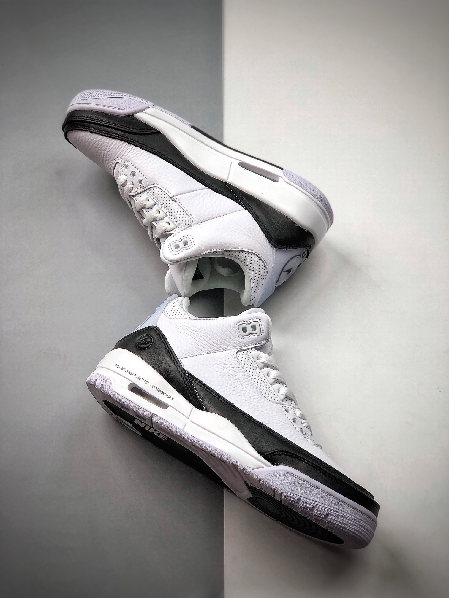 330  Fragment Design x Air Jordan 3 藤原浩 闪电联名 AJ3 乔丹3代 aj3  DA3595-100