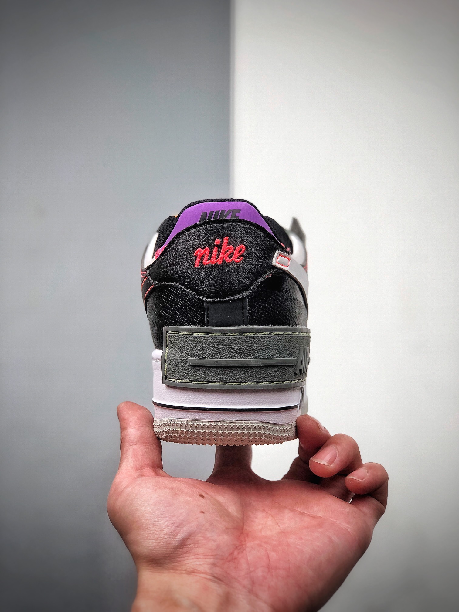 200 NIKE FORCE空军一号运动休闲板鞋   DC2542-001