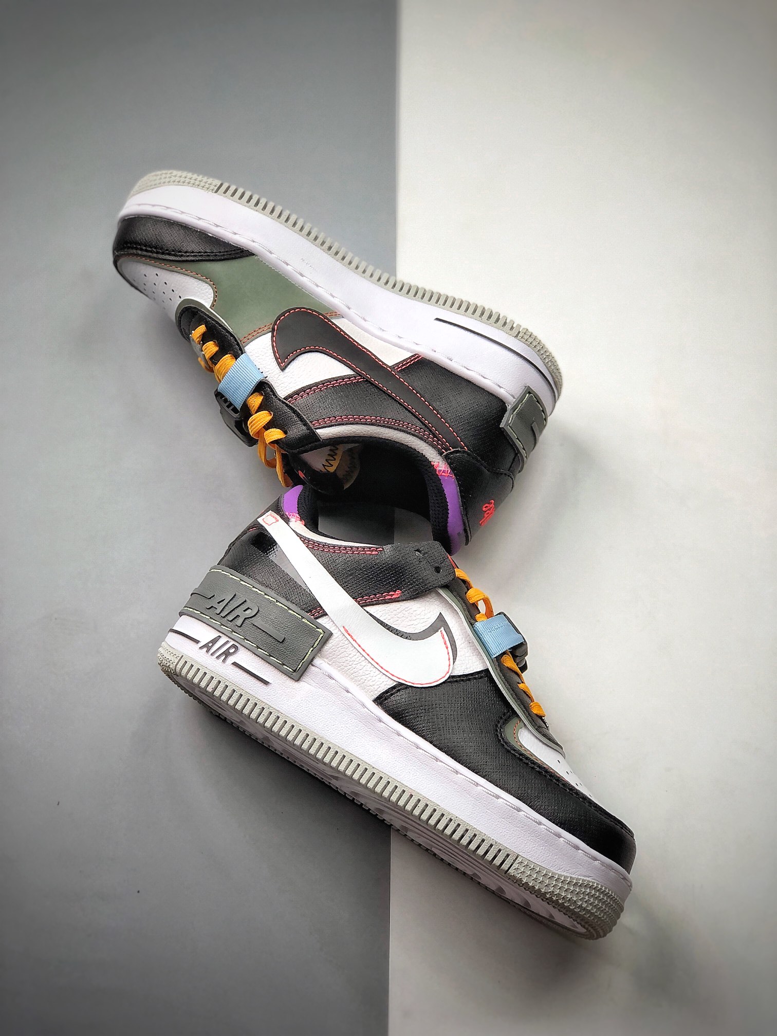 200 NIKE FORCE空军一号运动休闲板鞋   DC2542-001